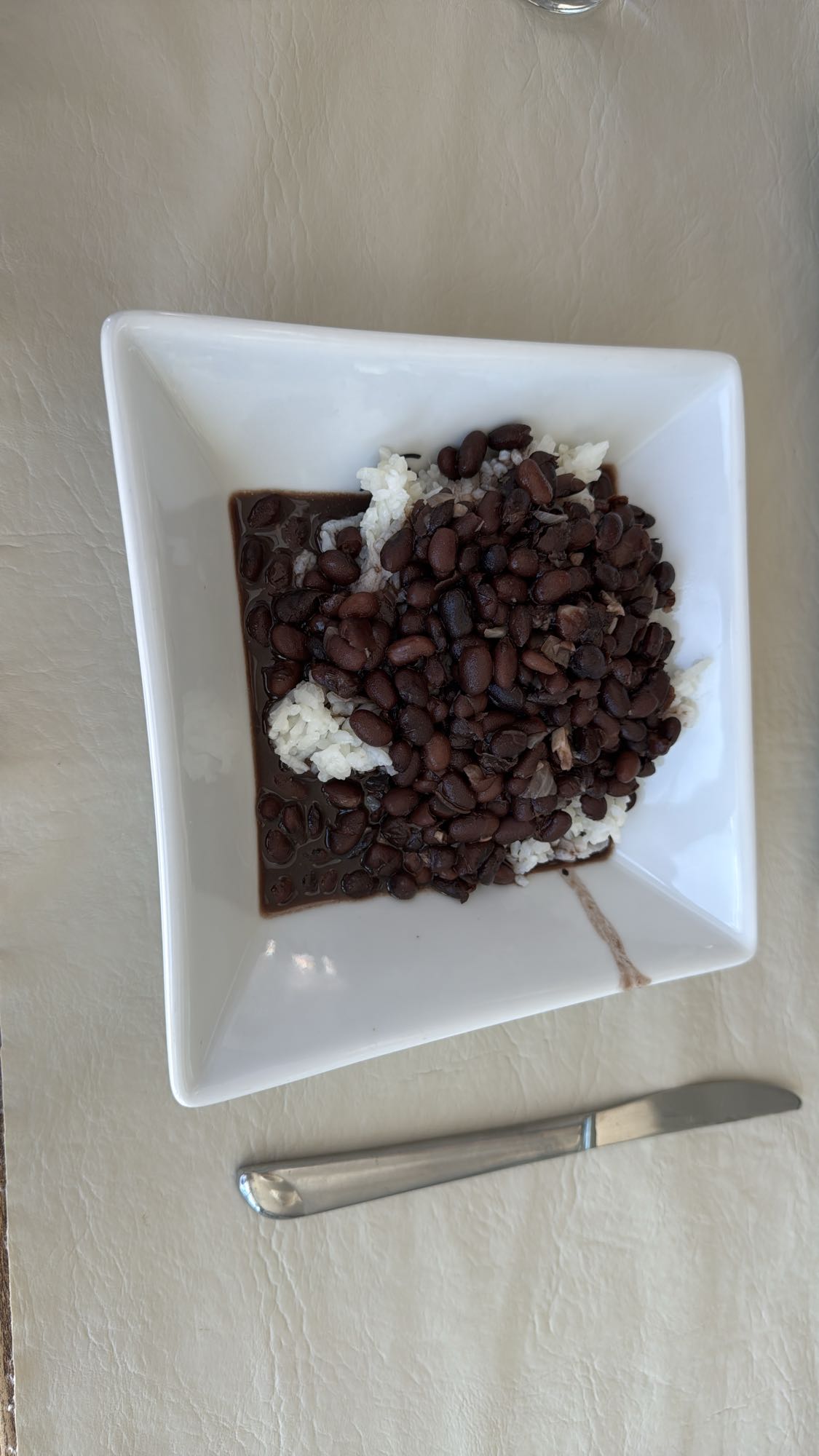 arroz con frijoles negros