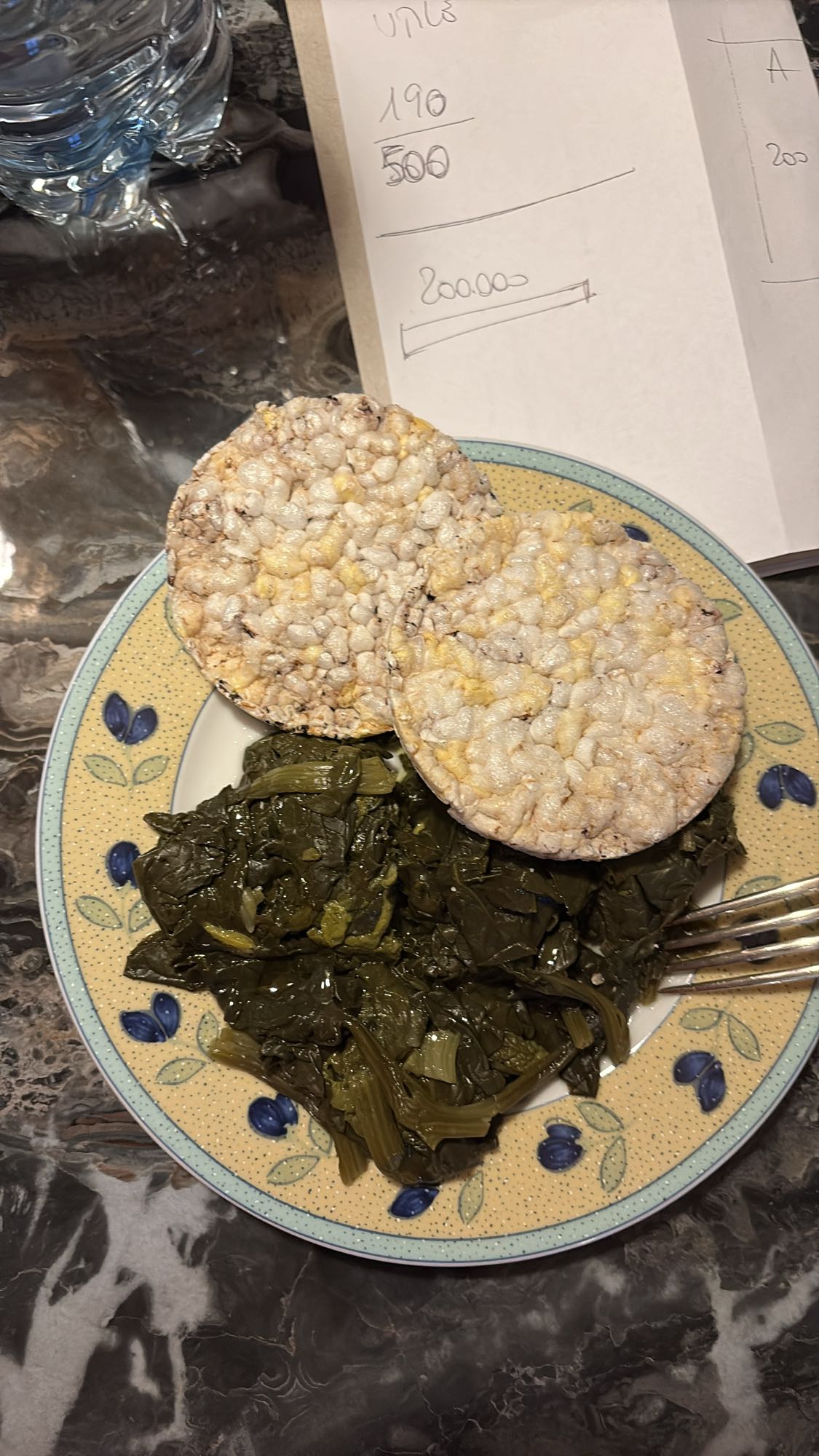 Rice cakes and greens