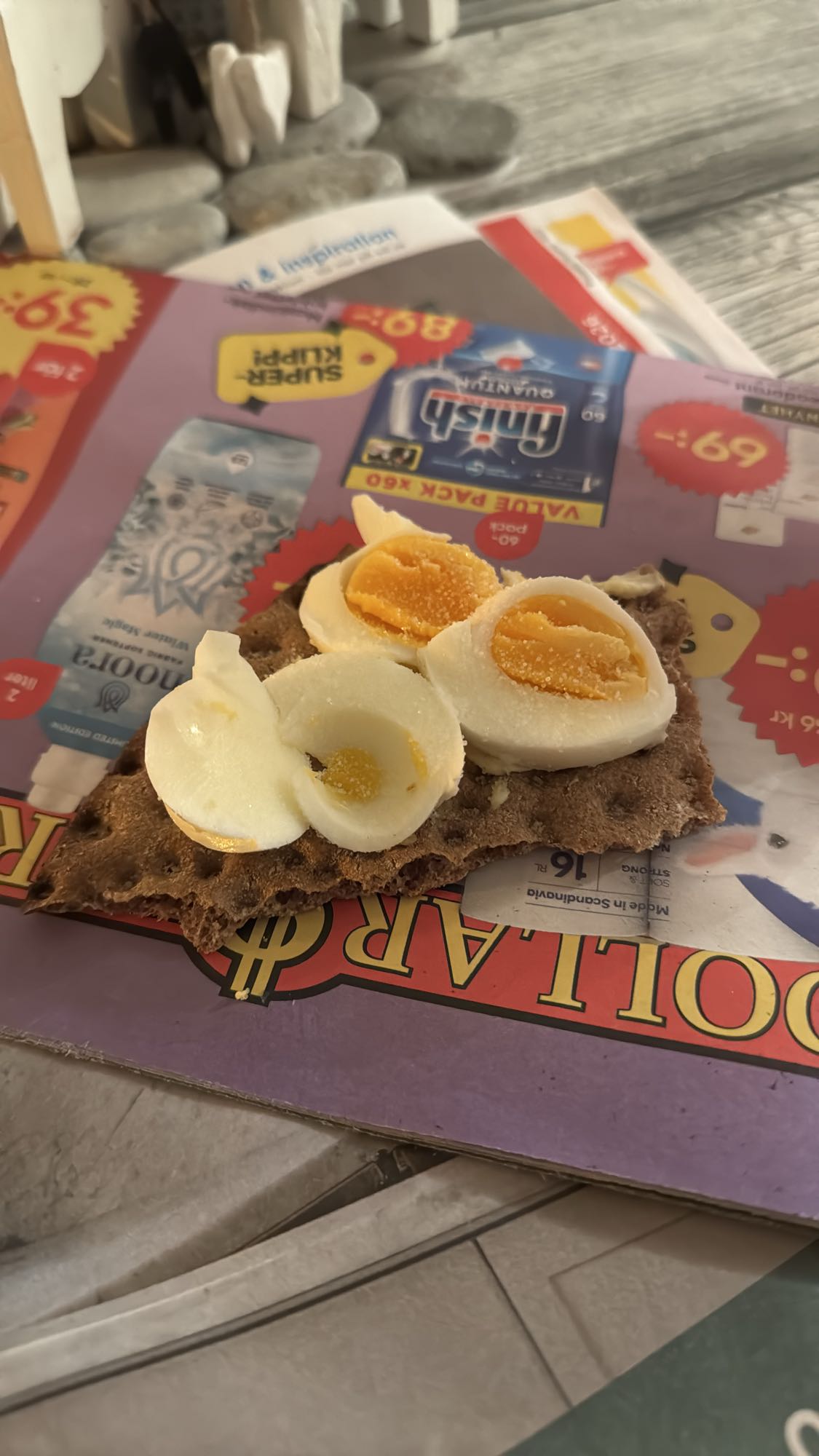 Knäckebröd med ägg