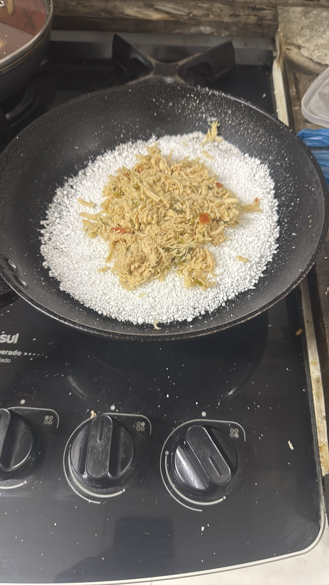 Tapioca com frango desfiado