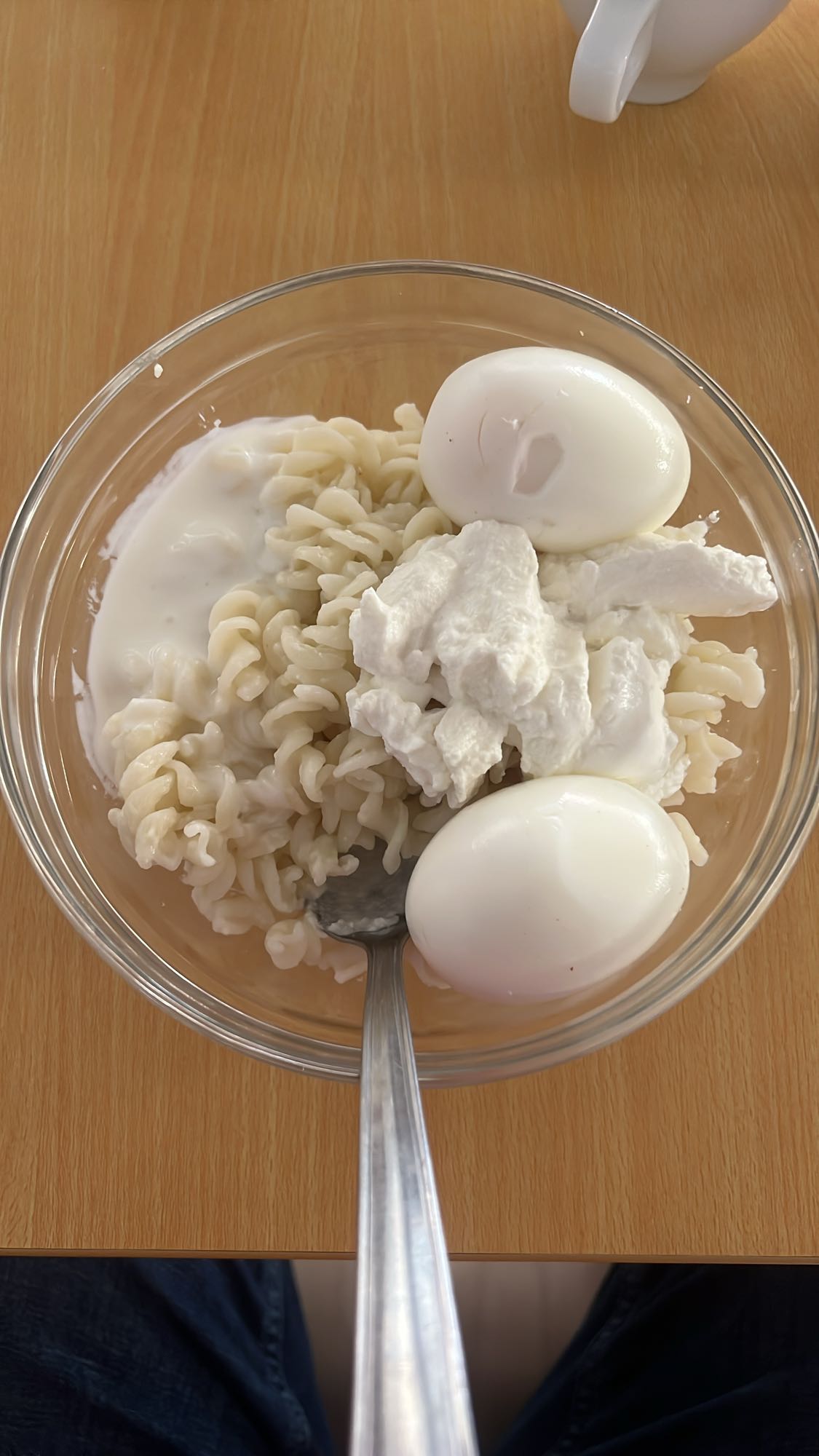 Paste cu ouă și iaurt