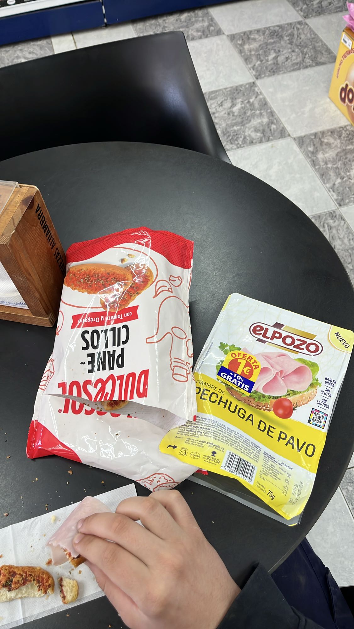 pan con pechuga de pavo