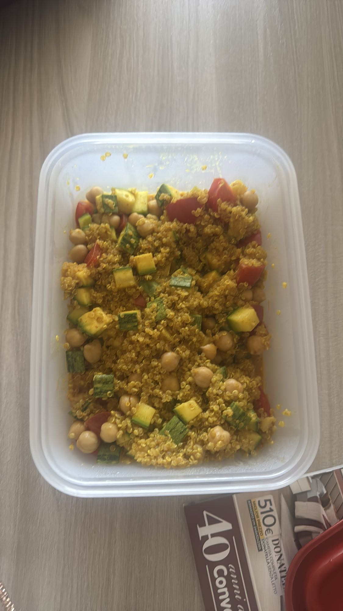 Quinoa e ceci con verdure
