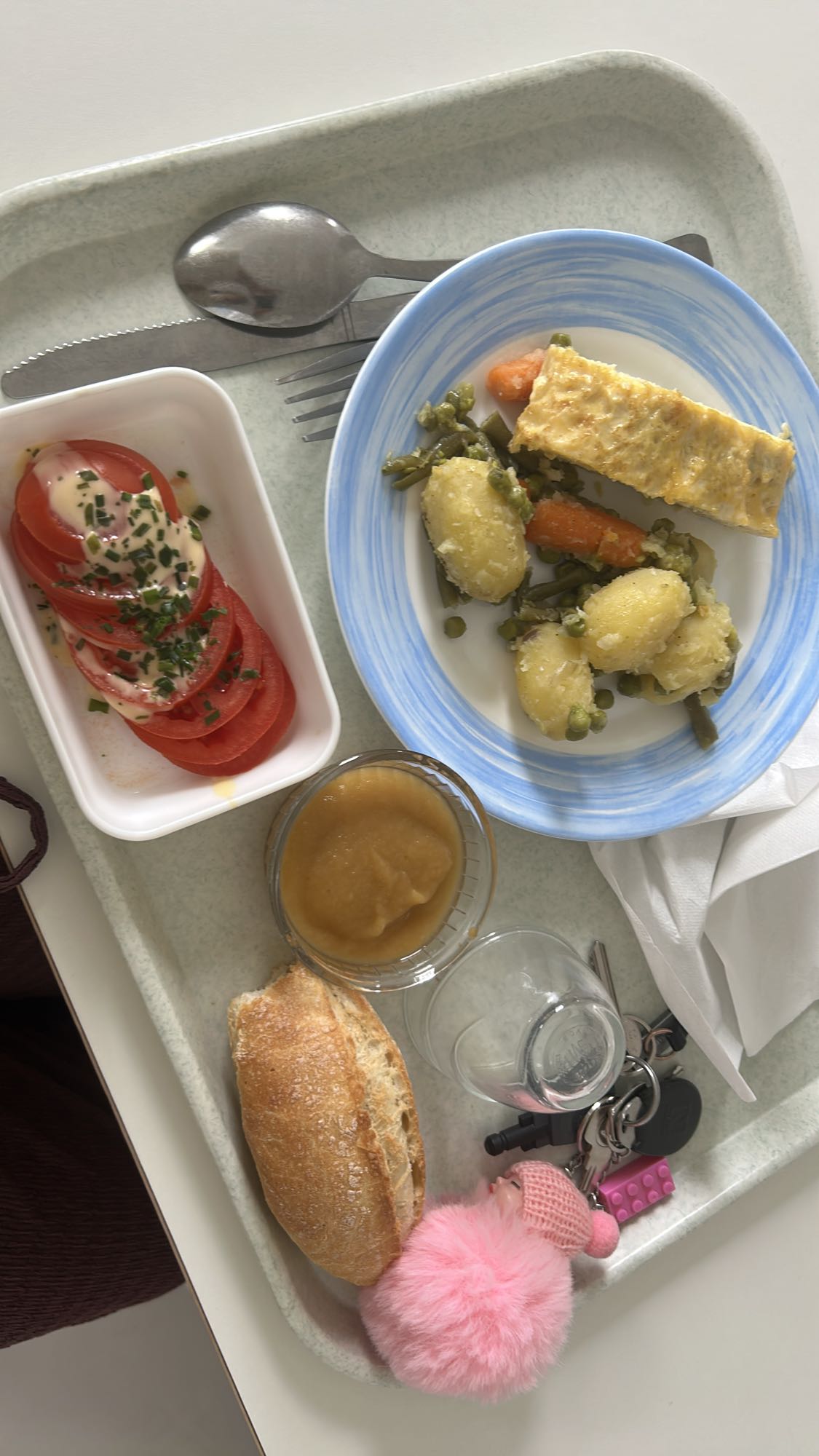 Déjeuner cantine classique