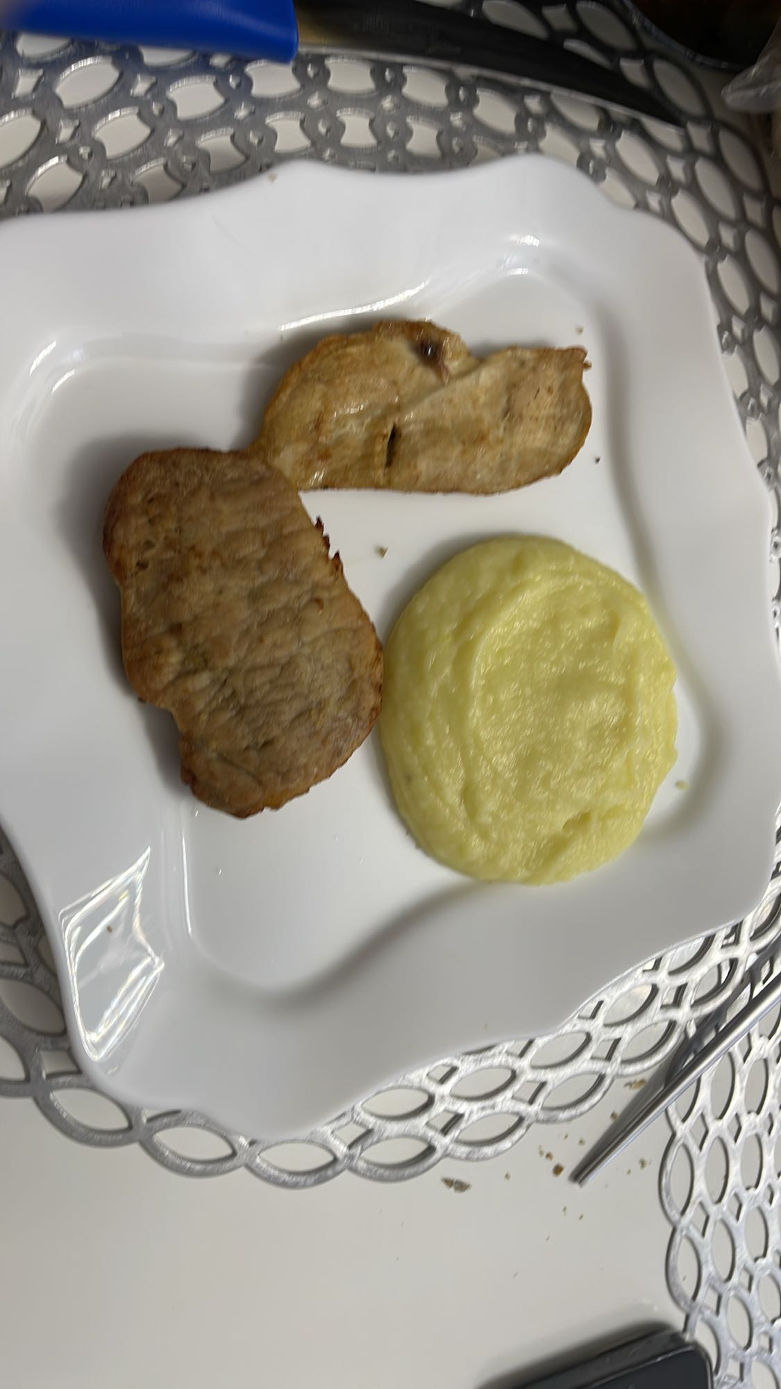 Piure cu carne la grătar