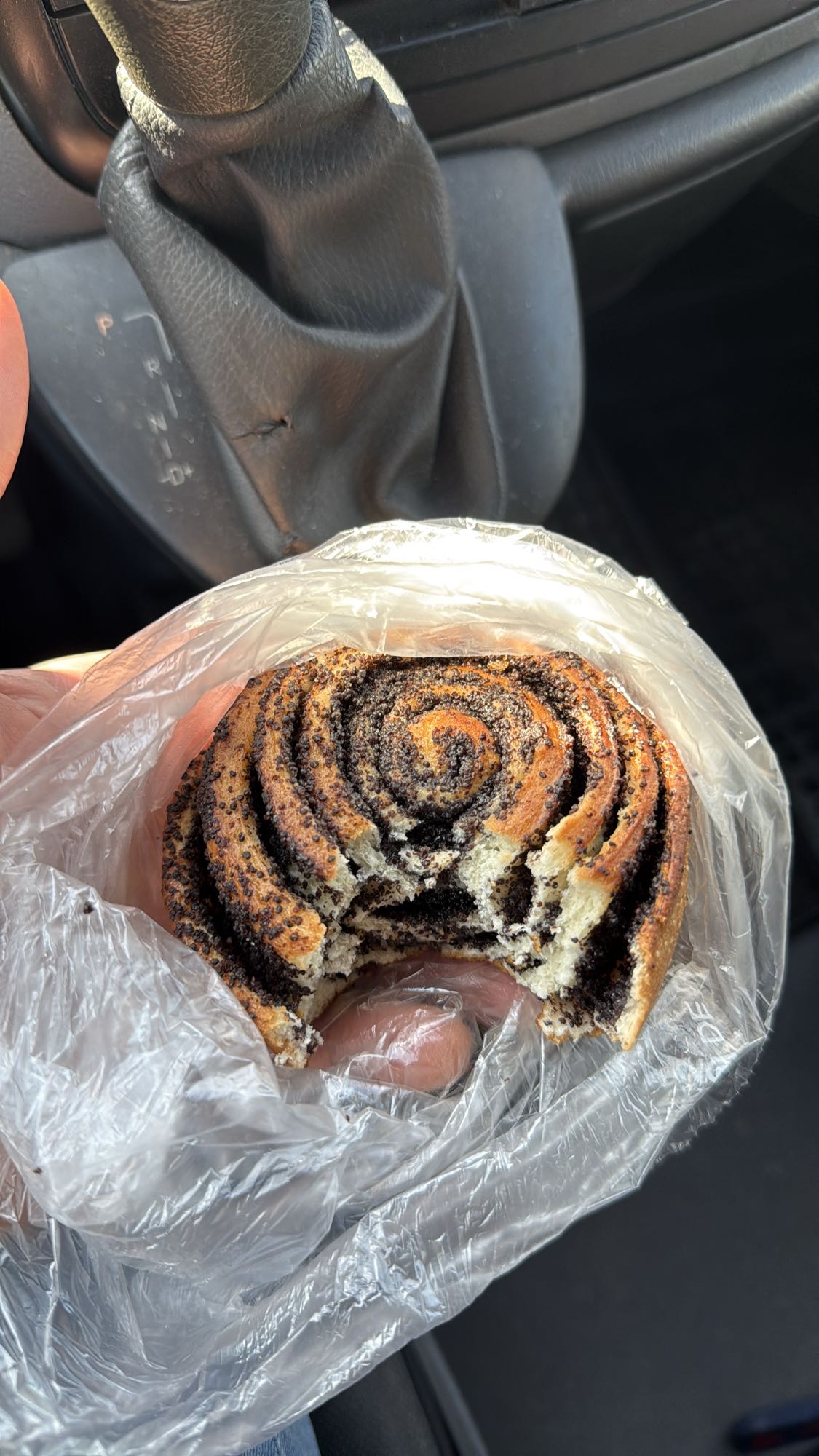 Poppy seed roll