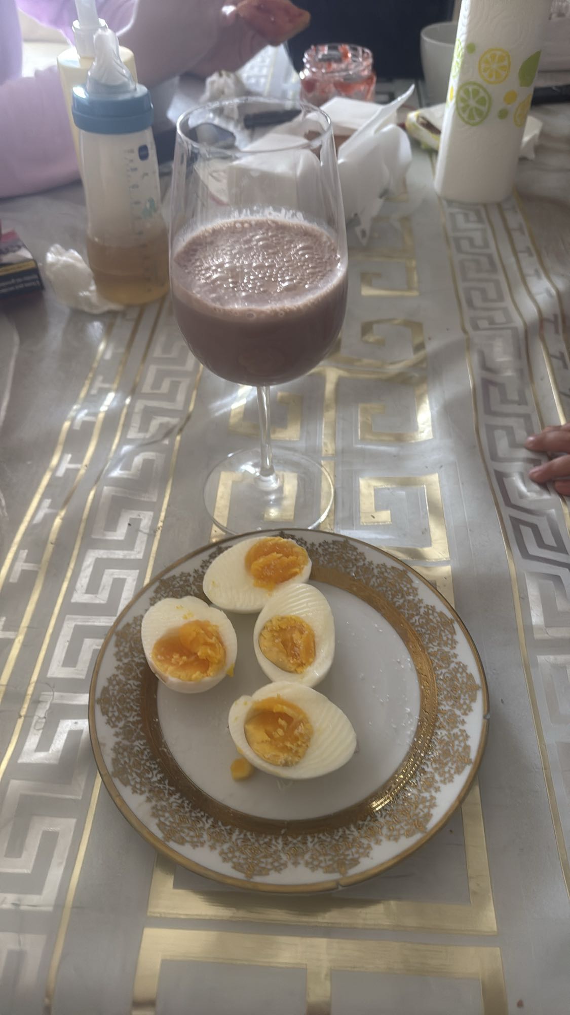 Haşlanmış Yumurta ve Sütlü Kakao