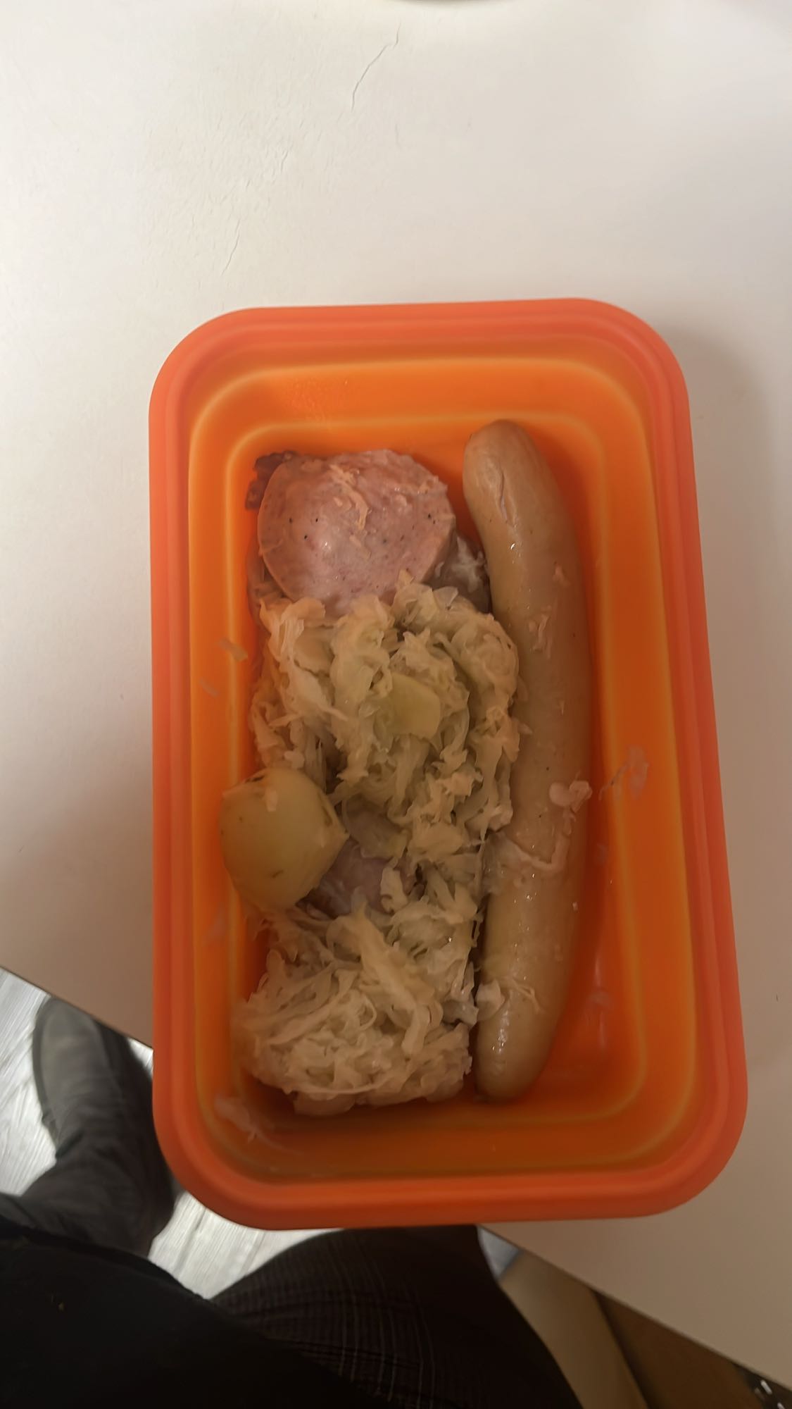 Salchichas con chucrut