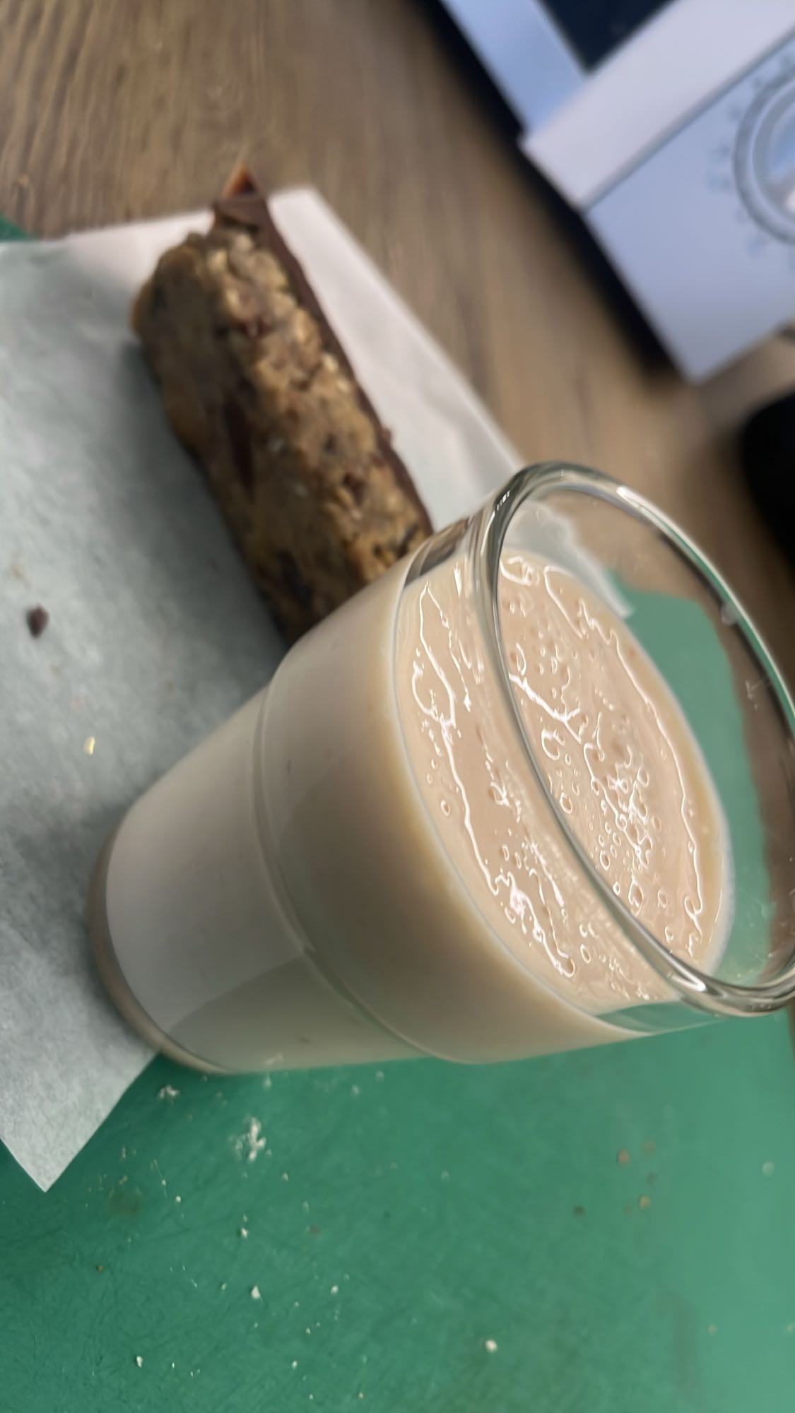 Havrebar och mjölk