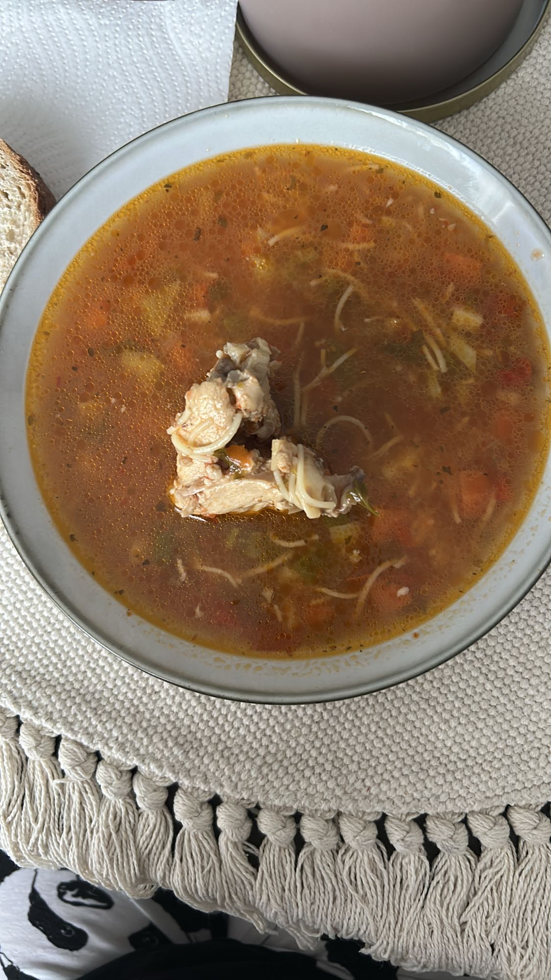 Supă de pui cu tăiței