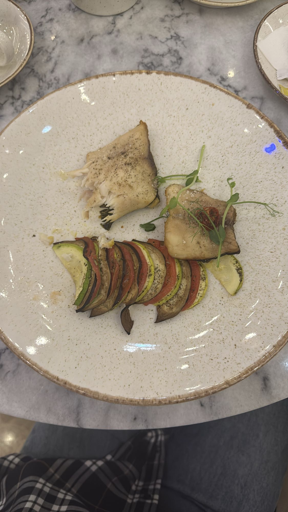 рыба с рататуем