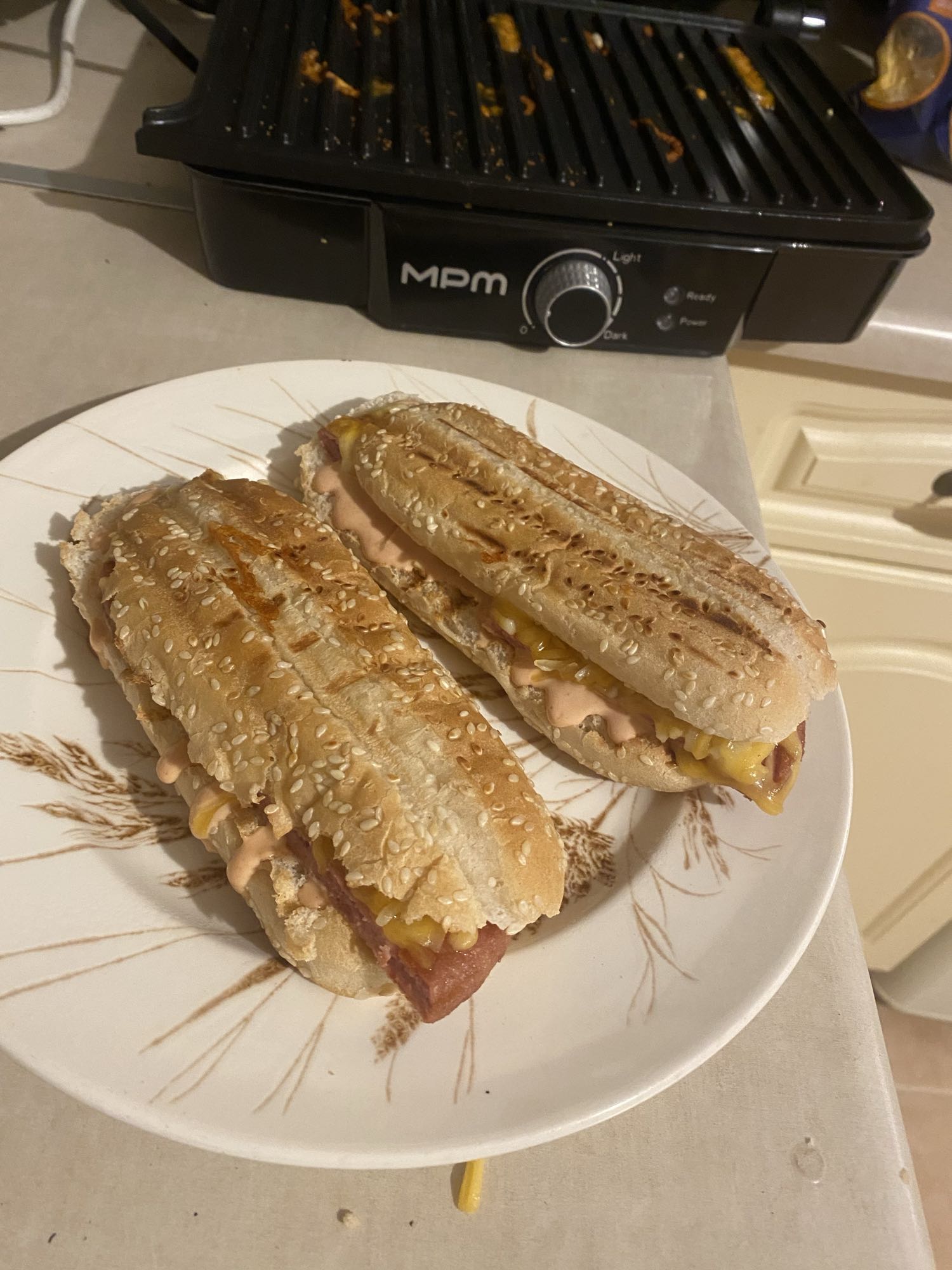 Hot dogi z serem