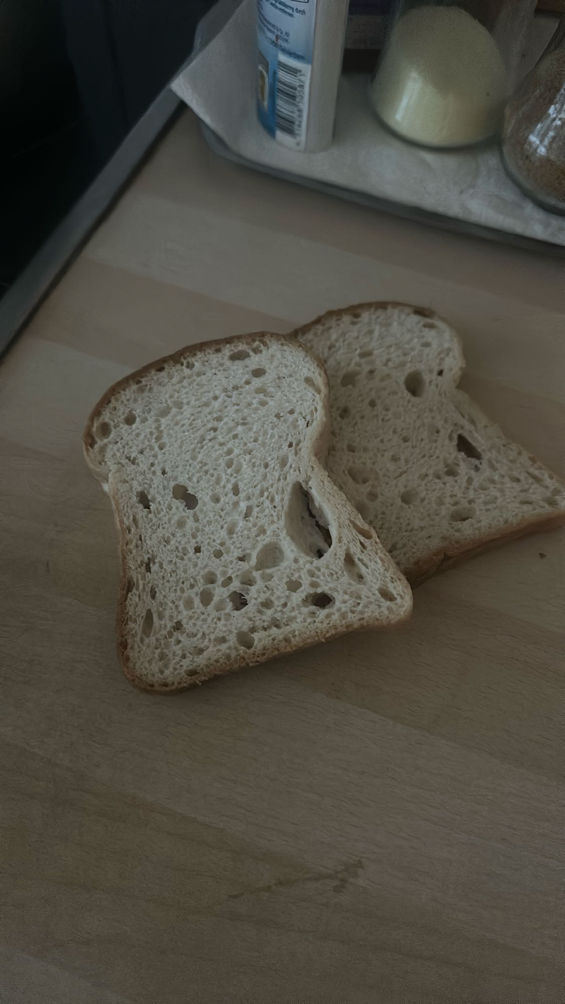 İki Dilim Tost Ekmeği