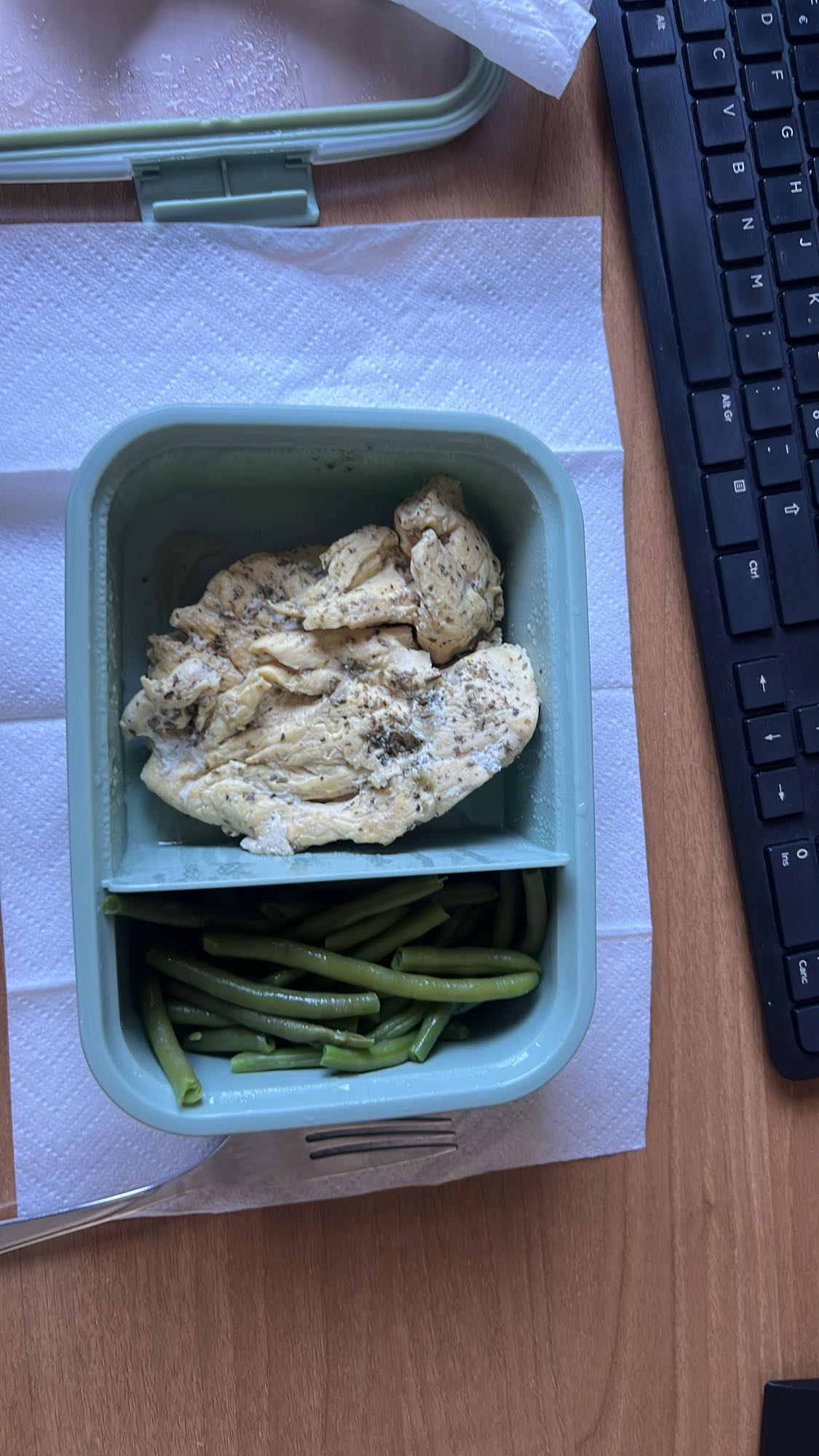 Tavuk ve yeşil fasulye