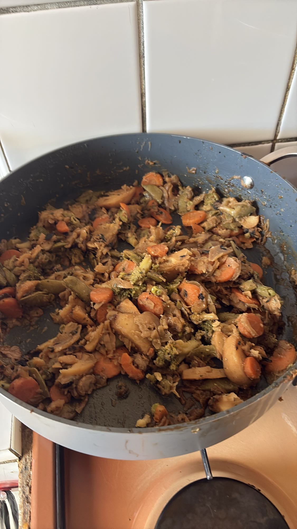 Sauté de légumes et poulet