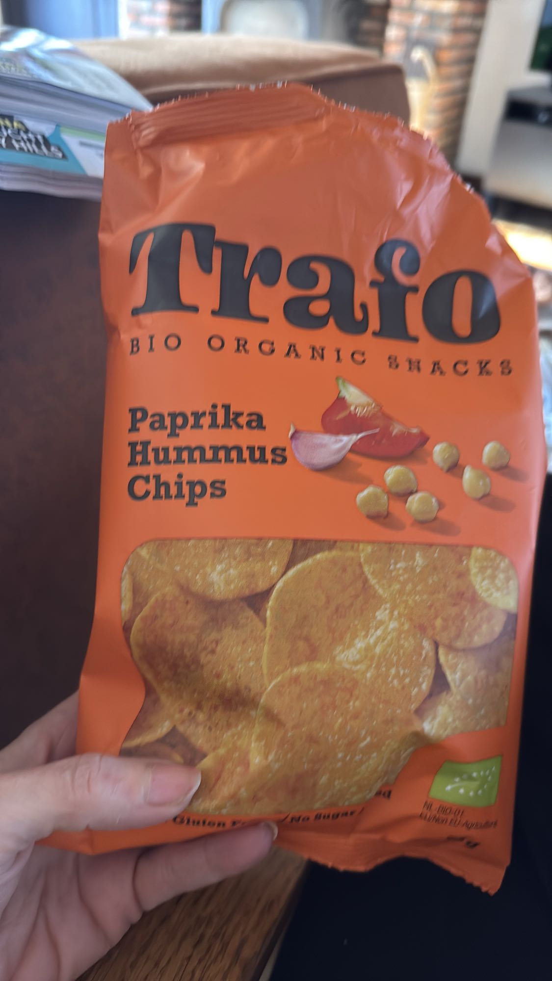 Paprika hummus chips