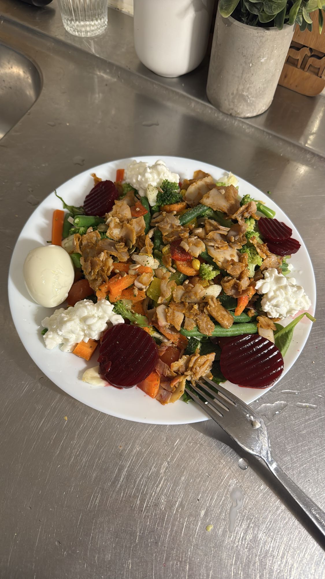 Kycklingsallad med ägg