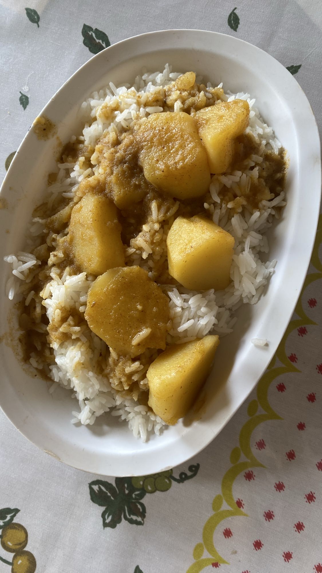 arroz con papas guisadas