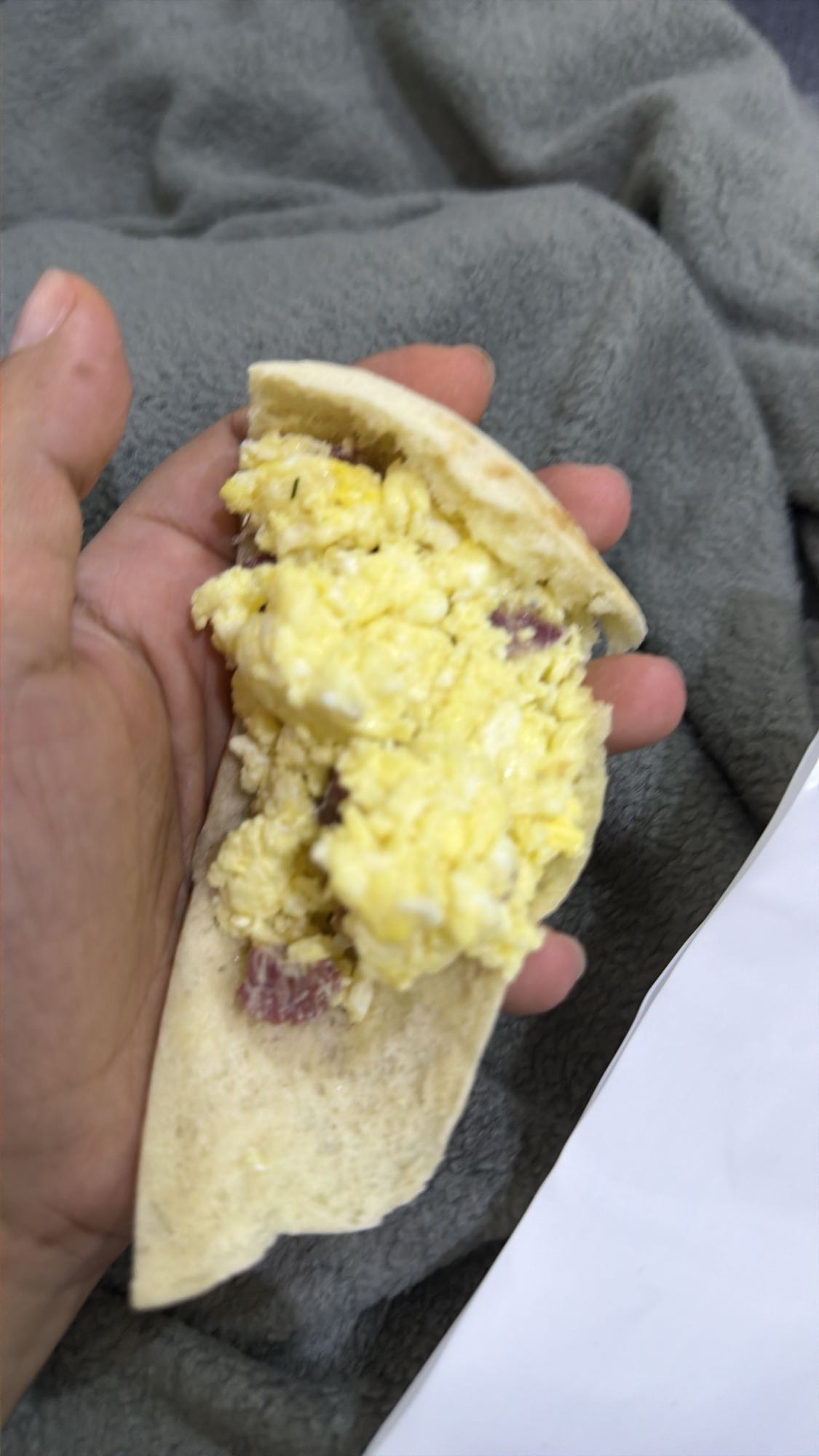 Egg pita sandwich