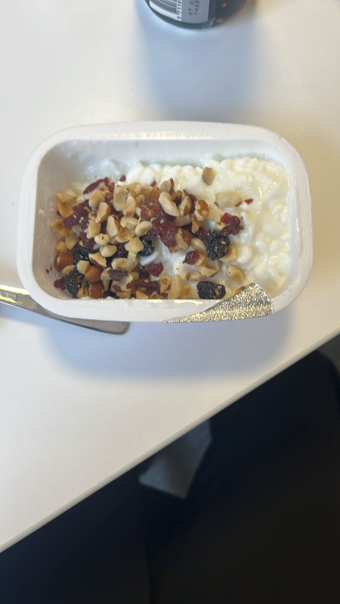 Keso med nötter & bär