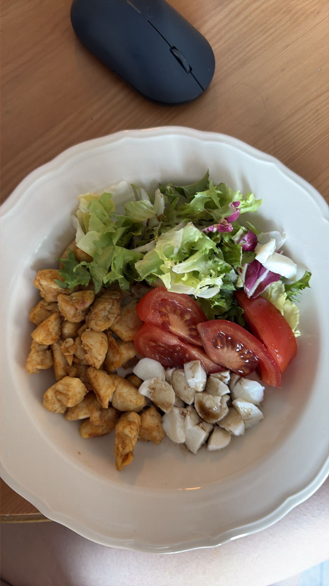 Куриный салат с овощами