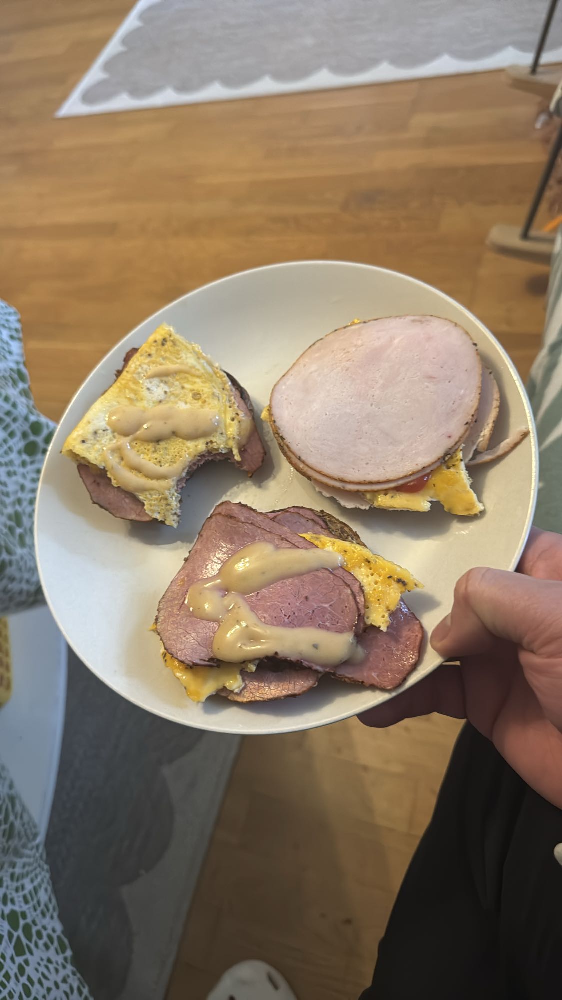 Kött och äggmackor