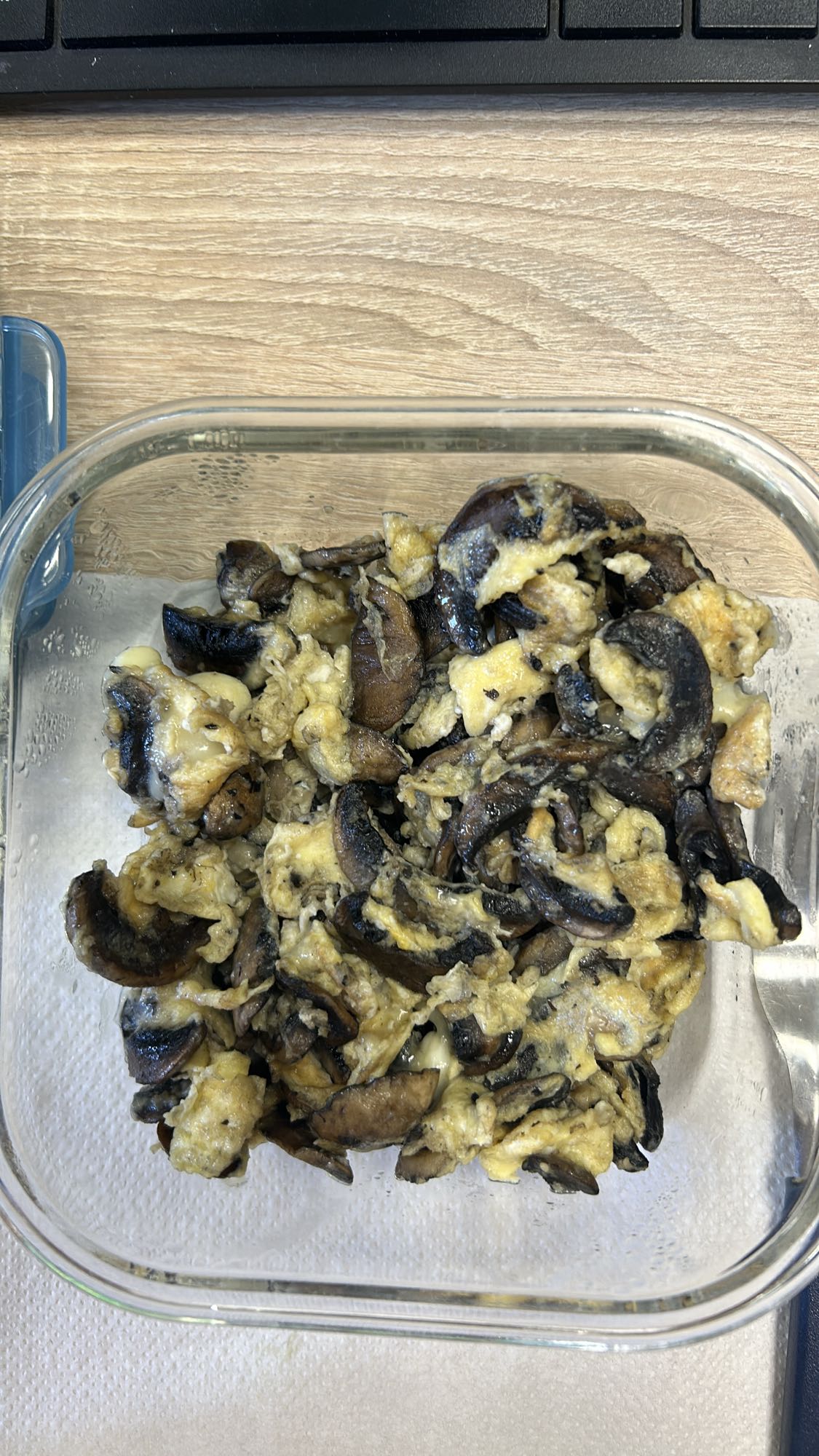 Omletă cu ciuperci