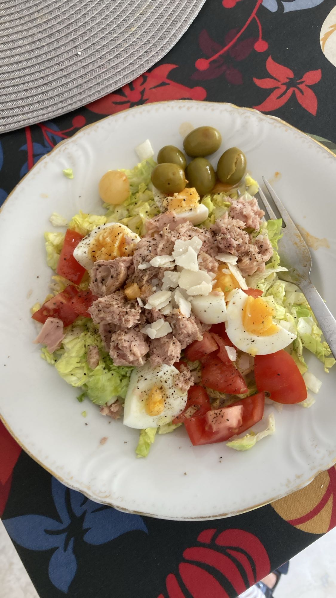 Tonfisksallad med ägg