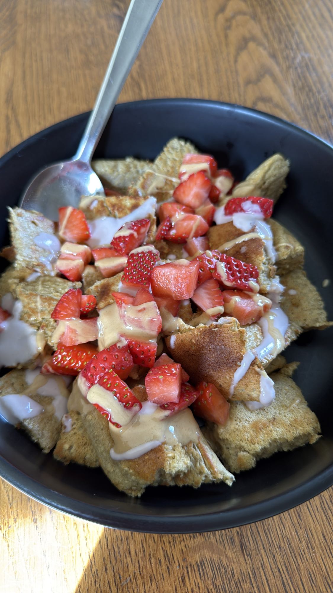 Protein pancakes with fruit