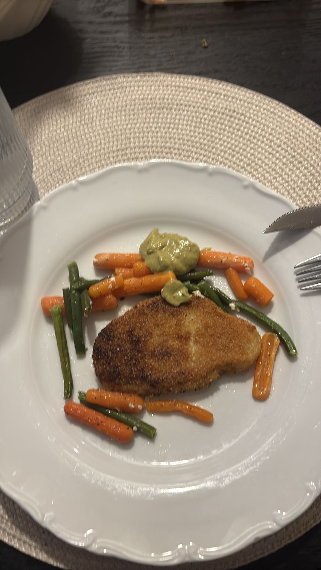 Panerad kyckling med grönsaker