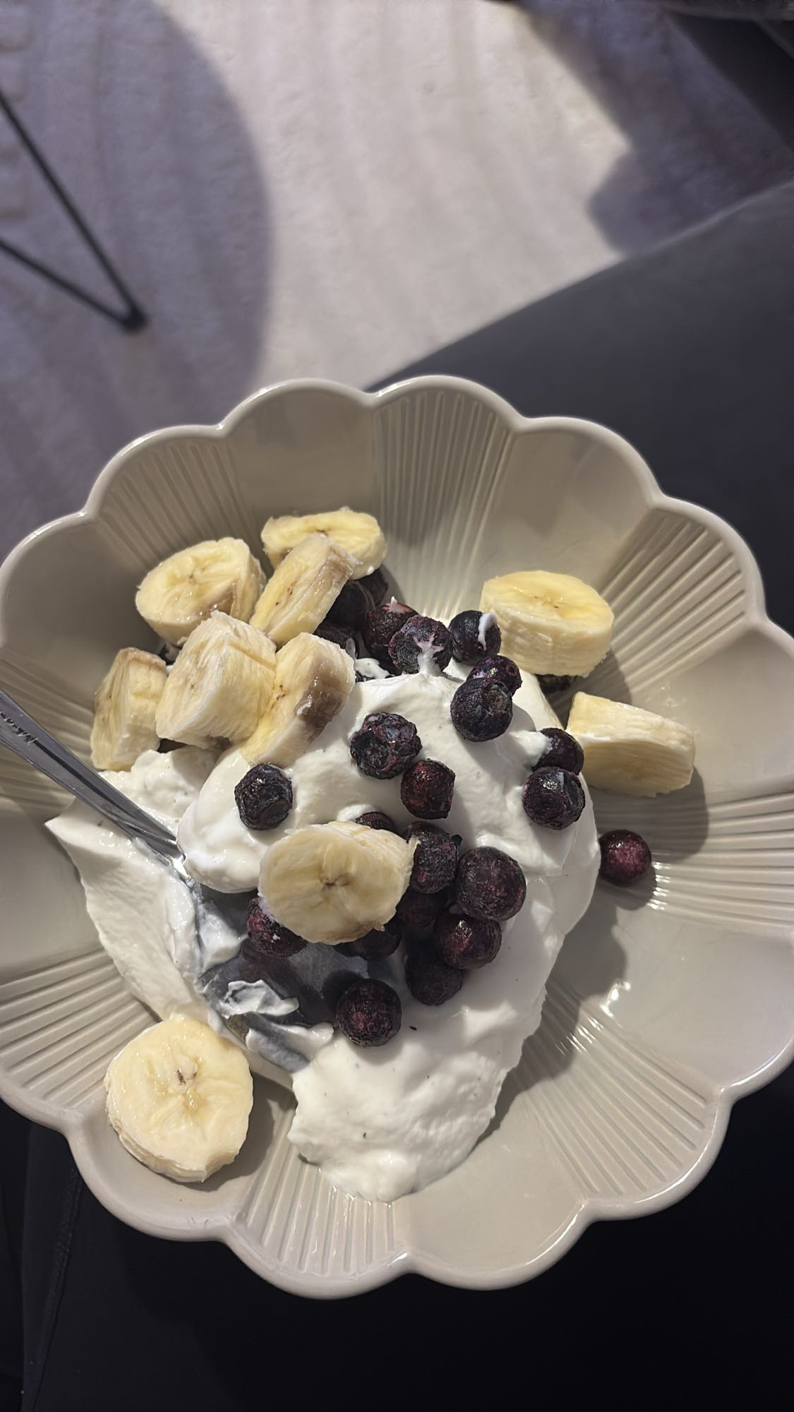 Yoghurt med banan & blåbär