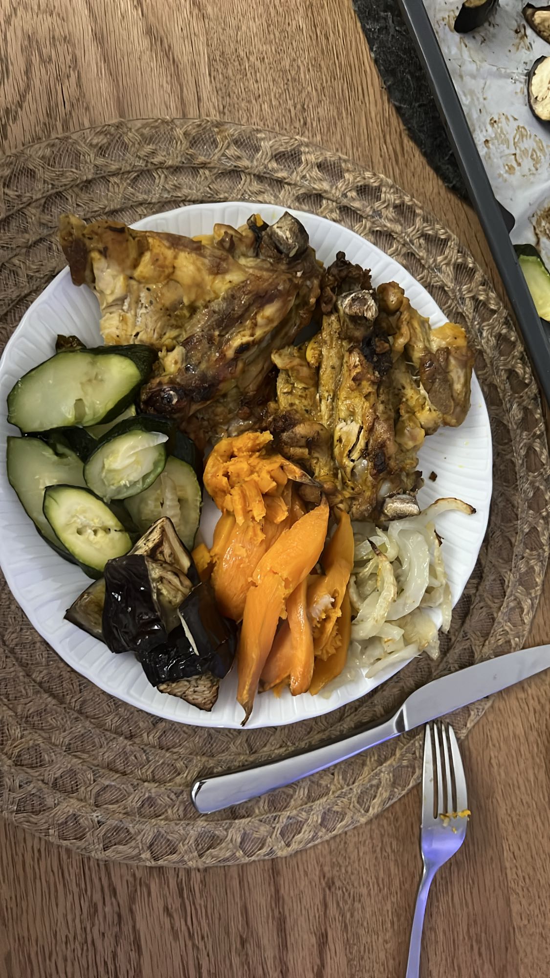 Tavuk ve Fırın Sebzeler