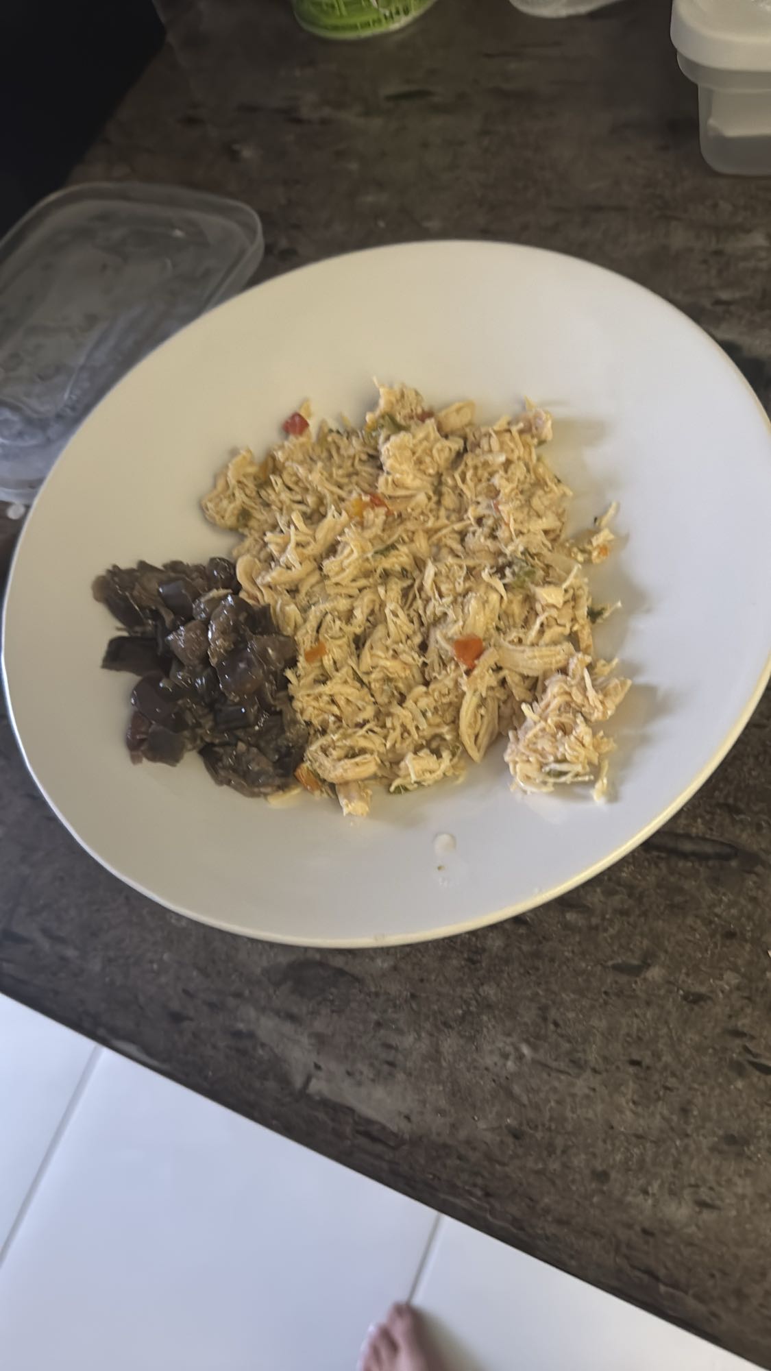 Frango desfiado com berinjela