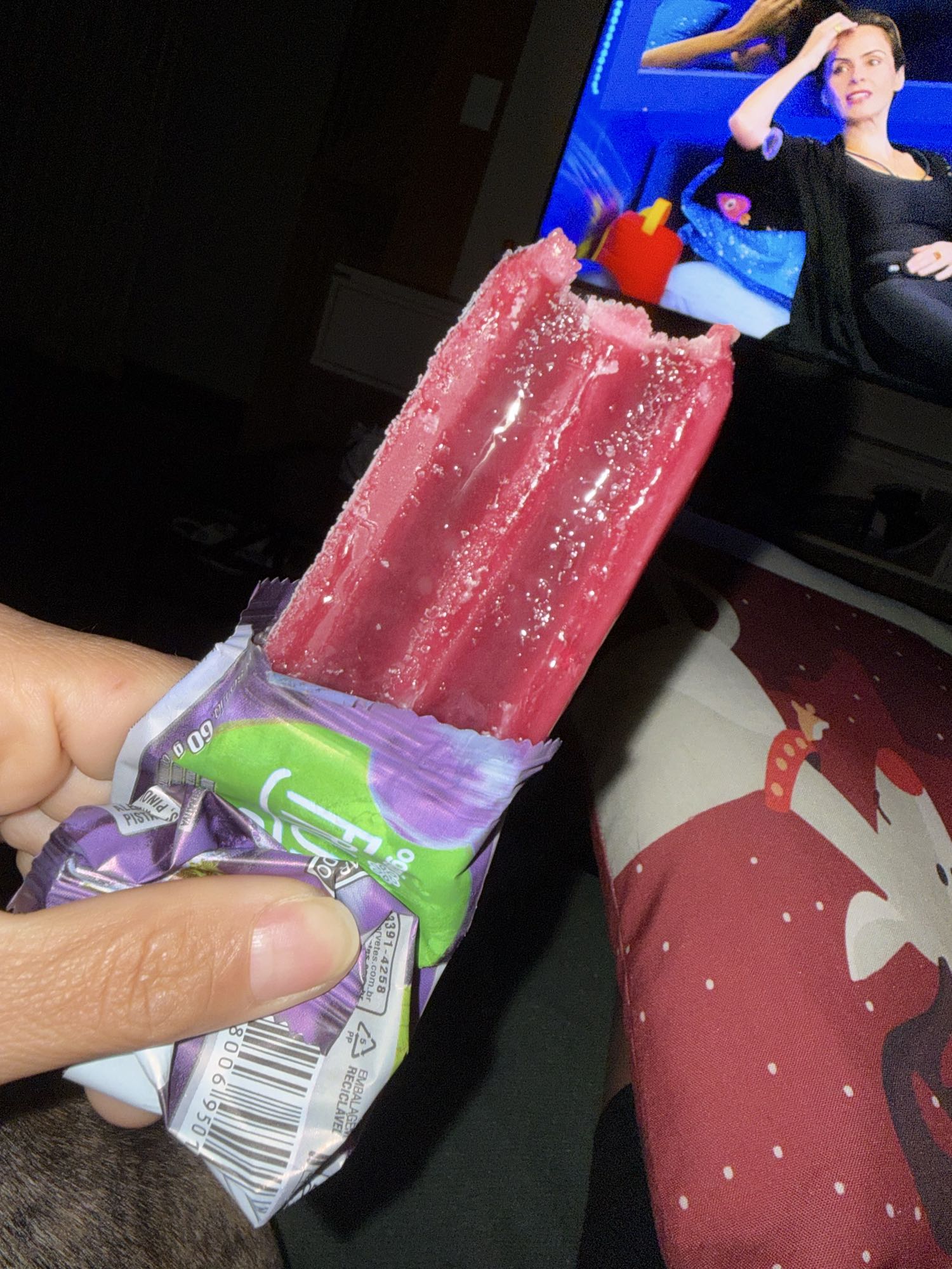 Picolé de fruta vermelha