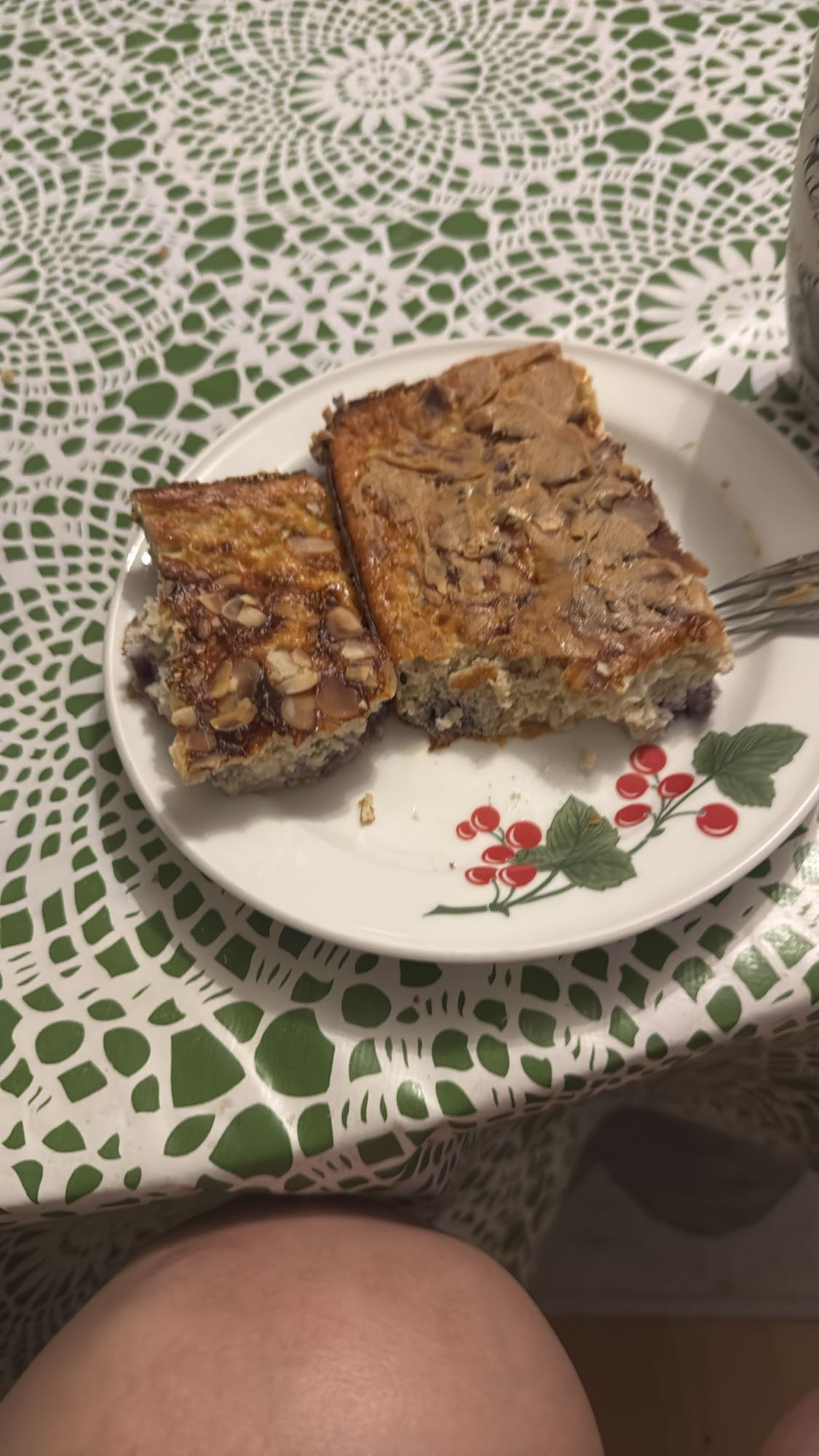 Blåbärs- och mandelkaka