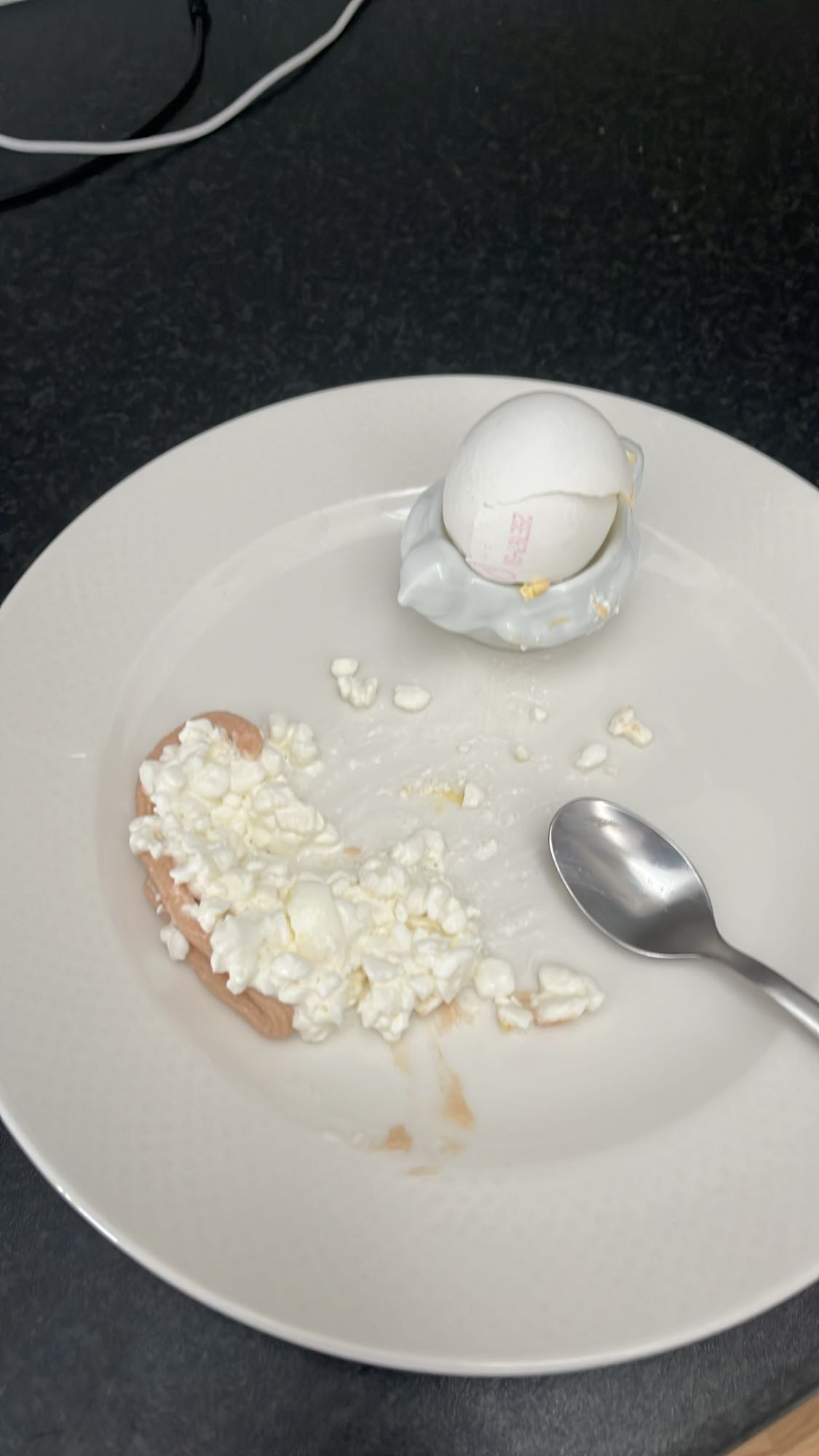Ägg, korv och keso