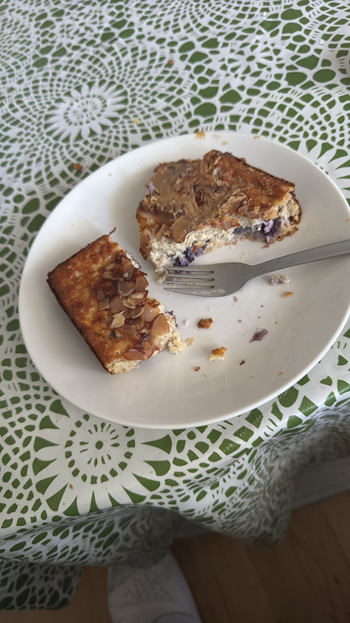 Blåbärs- och mandelkaka