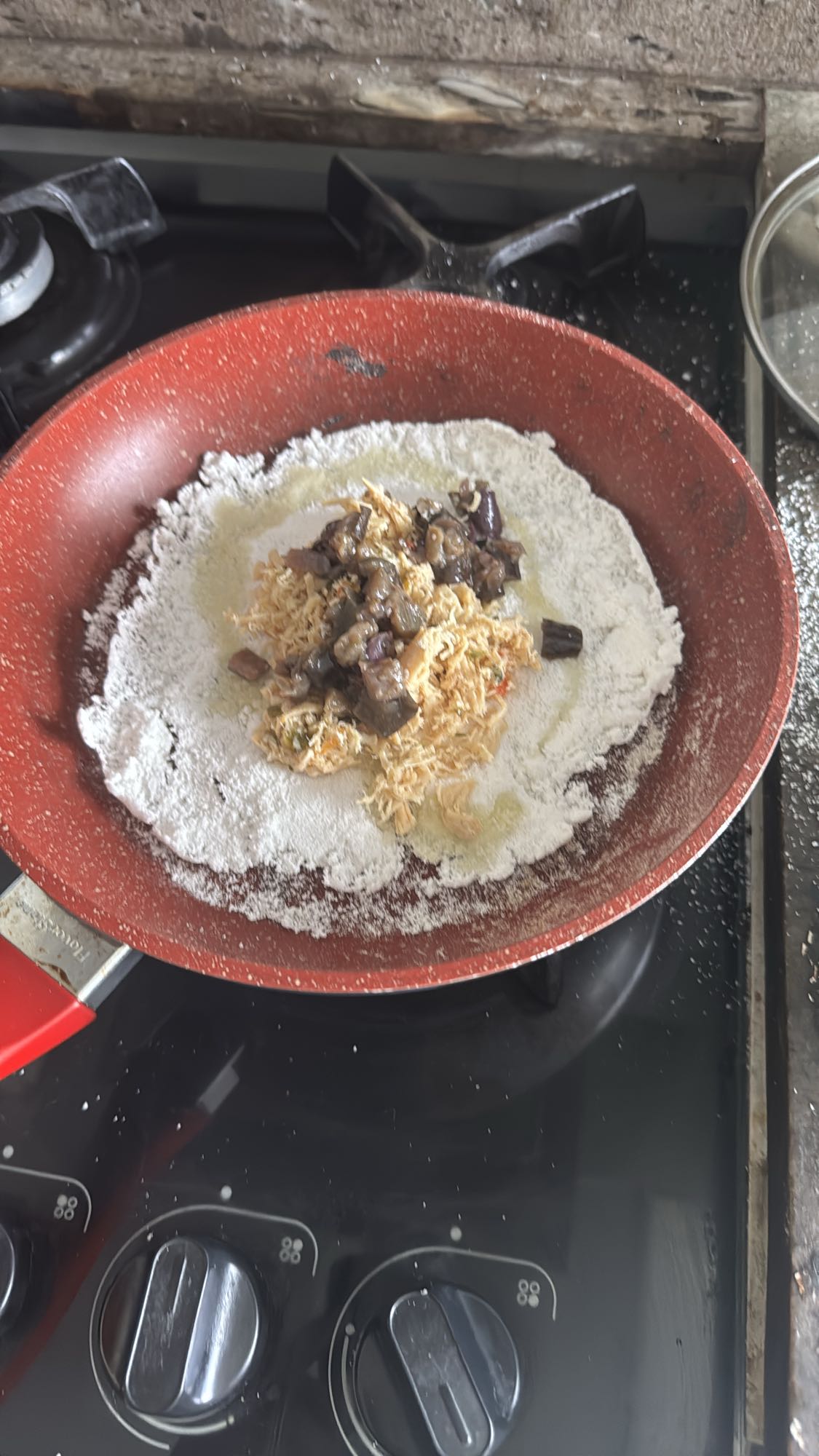 Tortilha com frango e berinjela