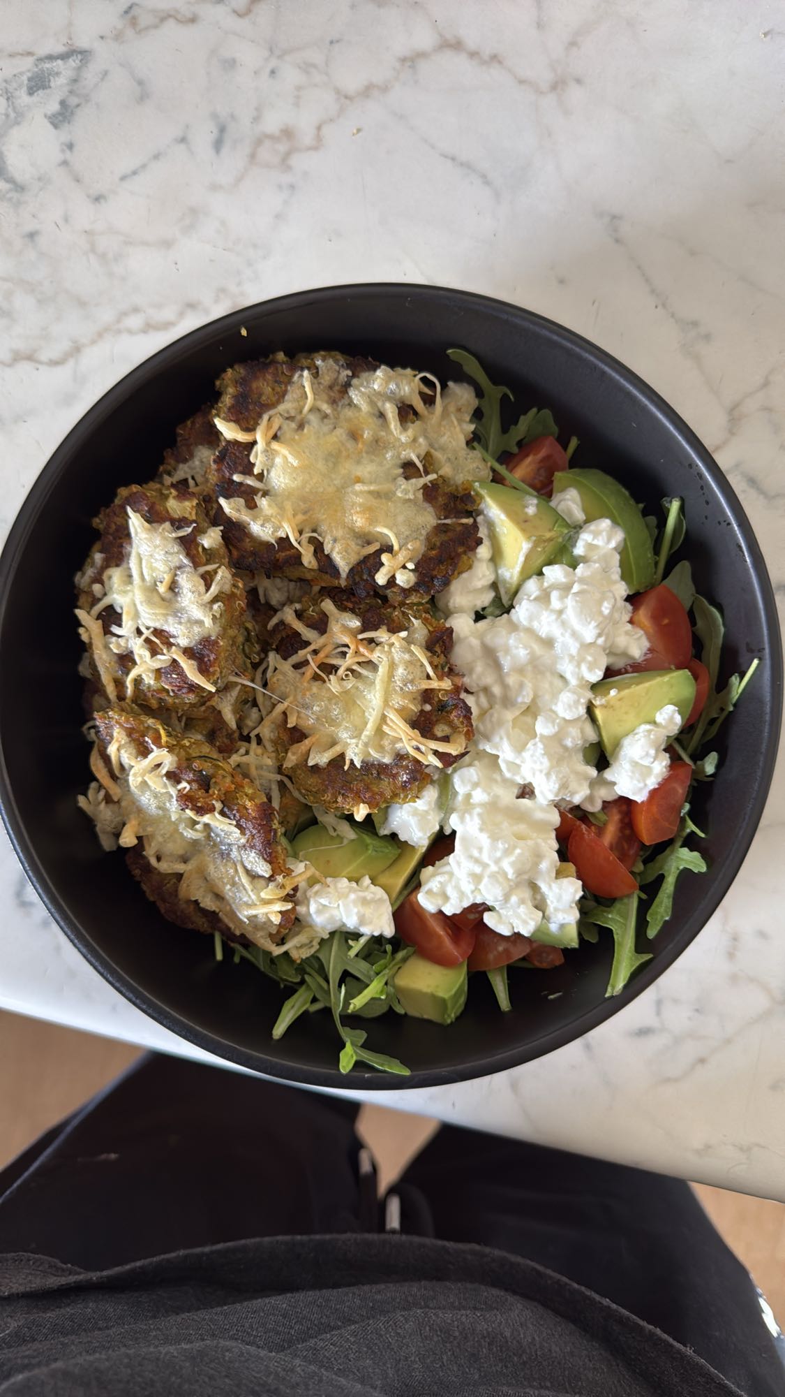 Veggie fritter salad bowl
