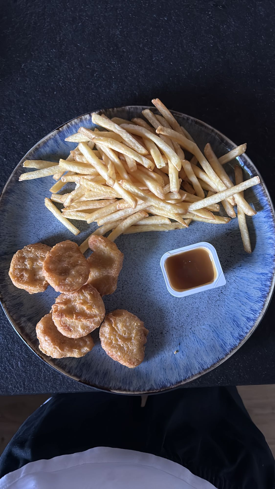 Kipnuggets met friet