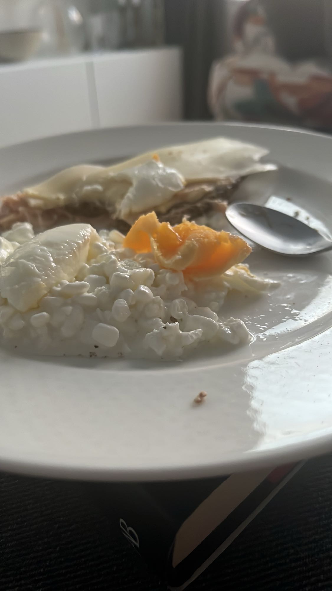 Ägg och keso tallrik