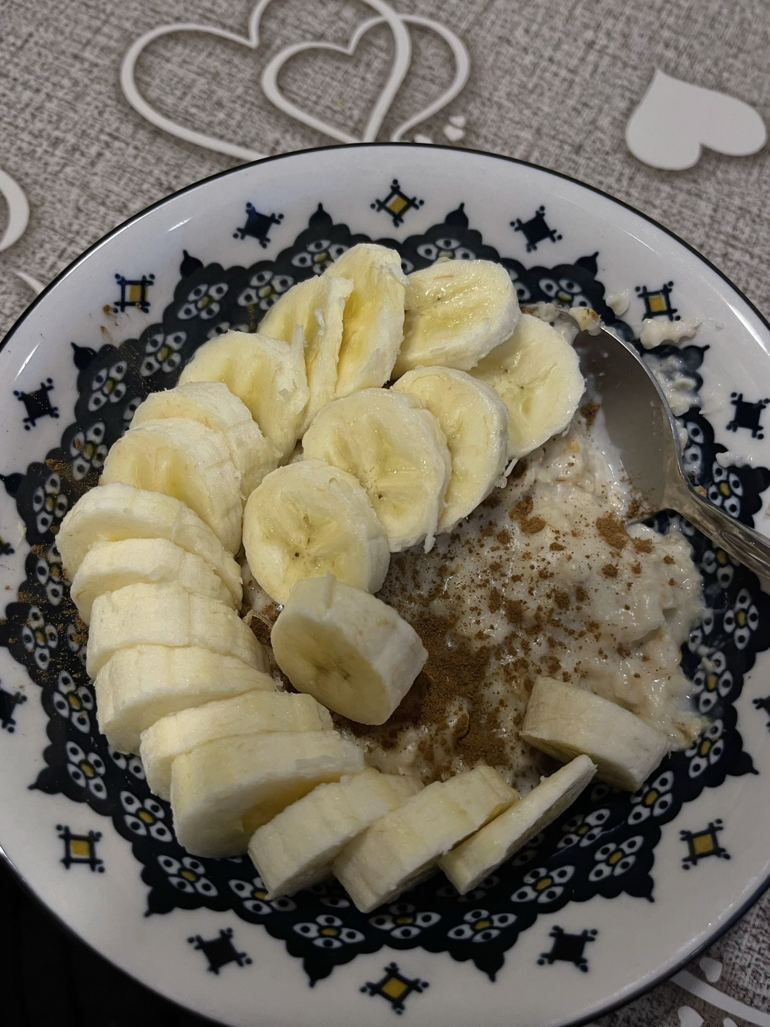 Banana oatmeal bowl