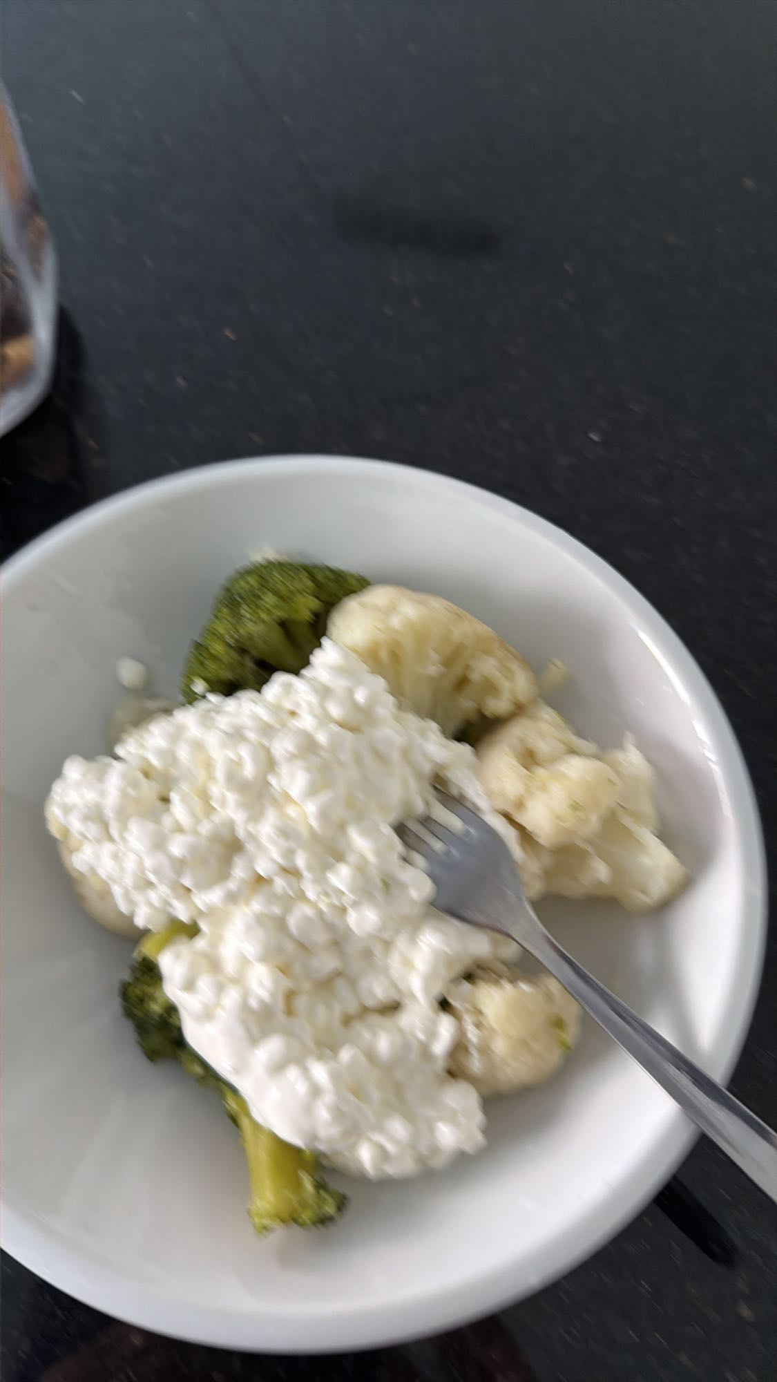 Broccoli bloemkool cottage cheese
