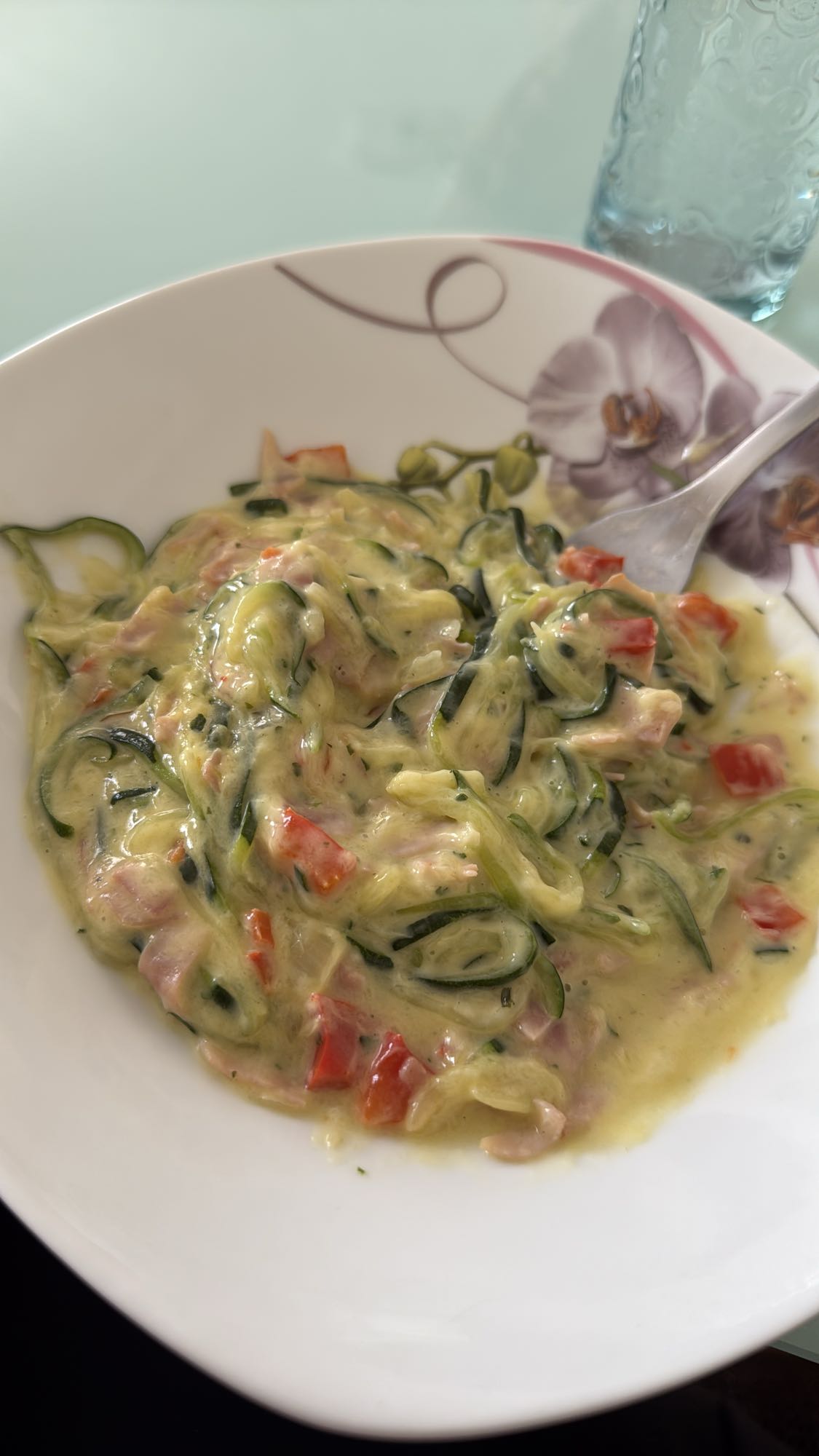 Zucchini-Nudel-Schinken-Pfanne