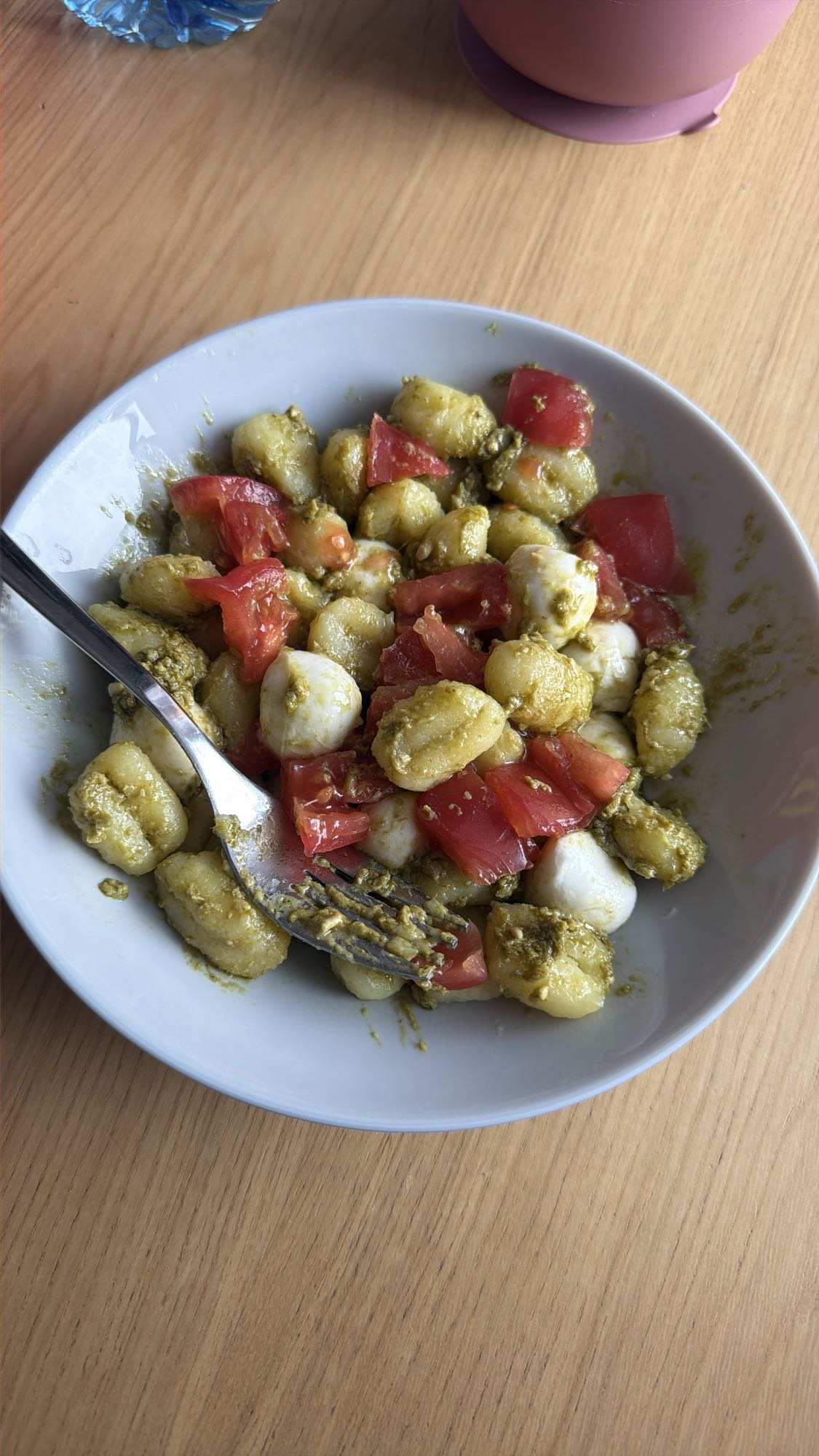 Gnocchi z pesto i mozzarellą