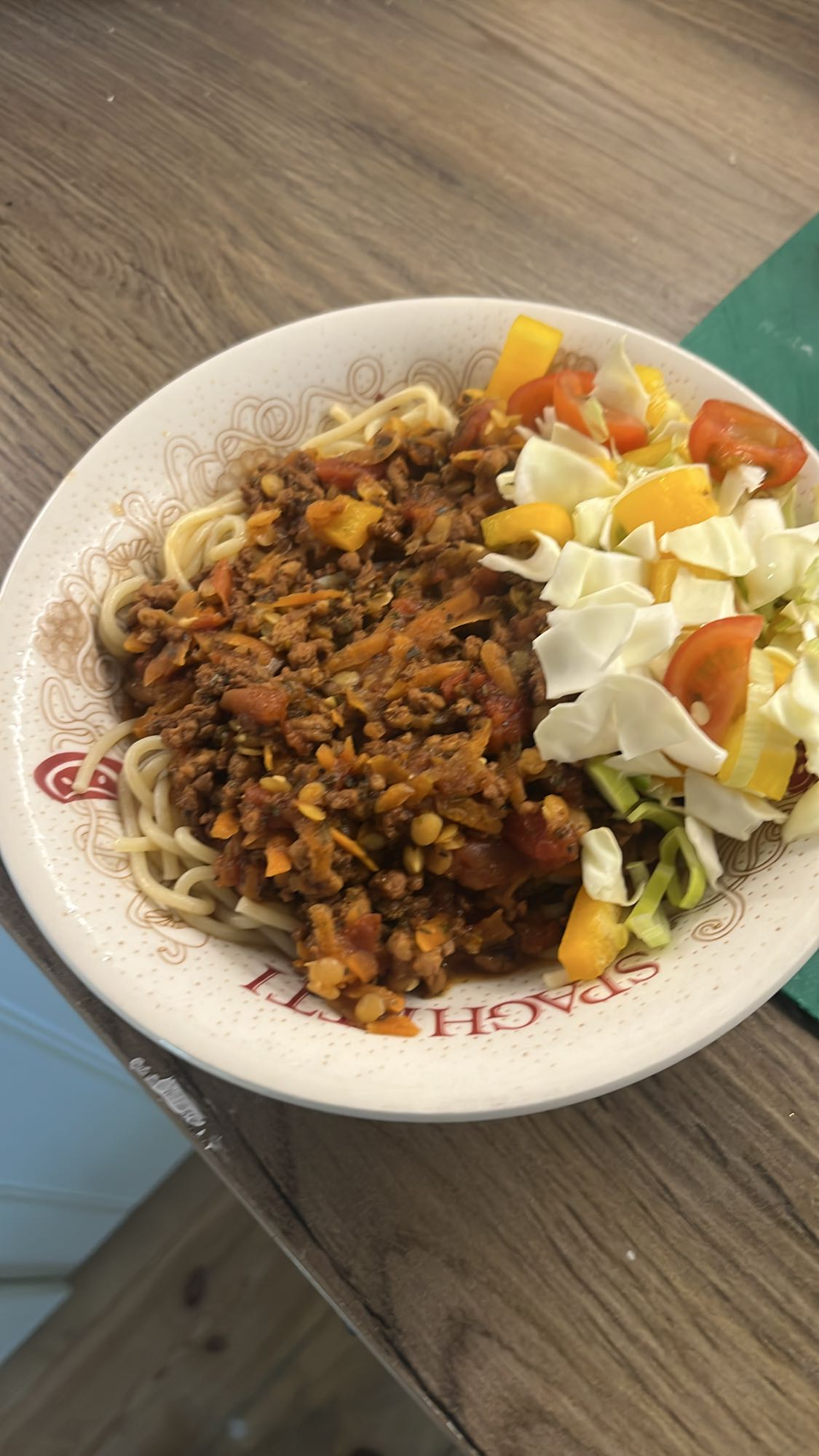Vegopasta med sallad