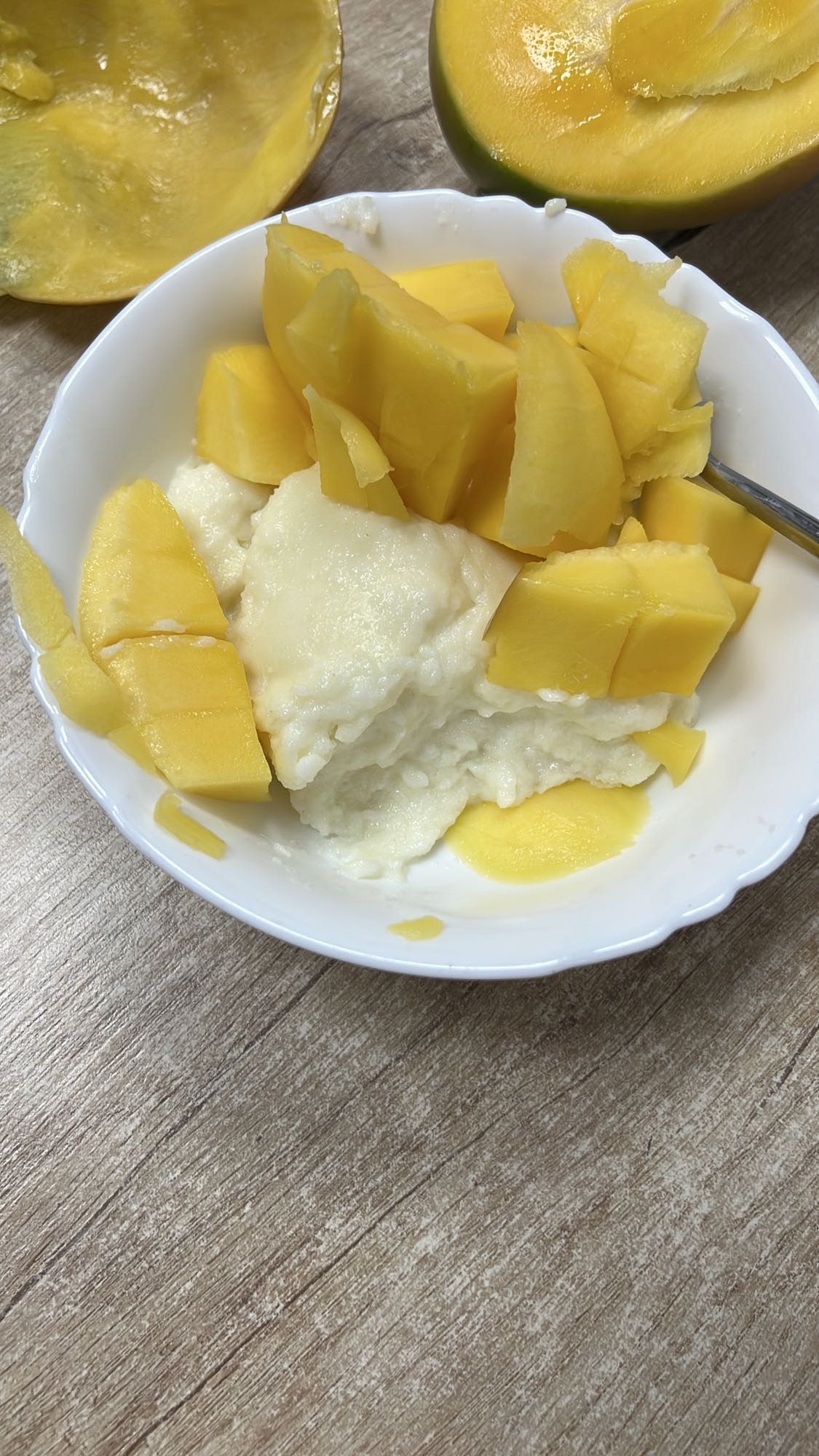 Mango cu griș cu lapte