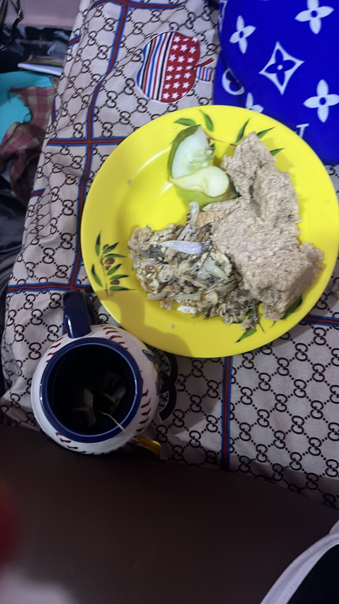 Egg veggie mix with porridge
