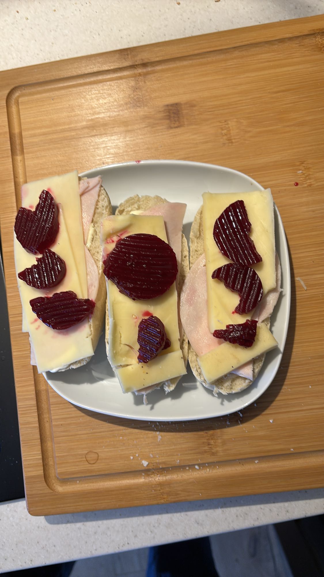 Ost og skinke rundstykker