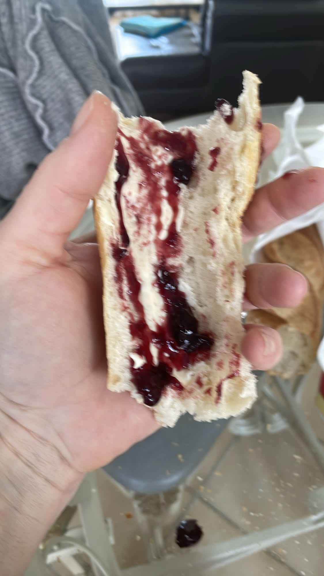 Pain beurre confiture